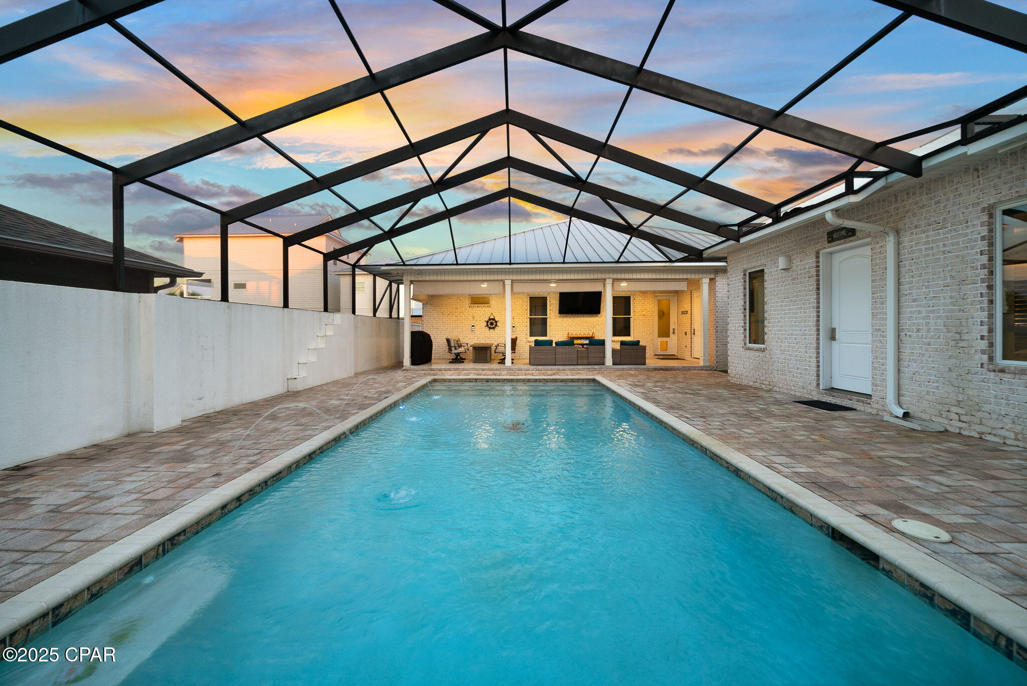 Evqvirkbb20d2rkv88iznhpqcfhc8svtaah_j7odxl8