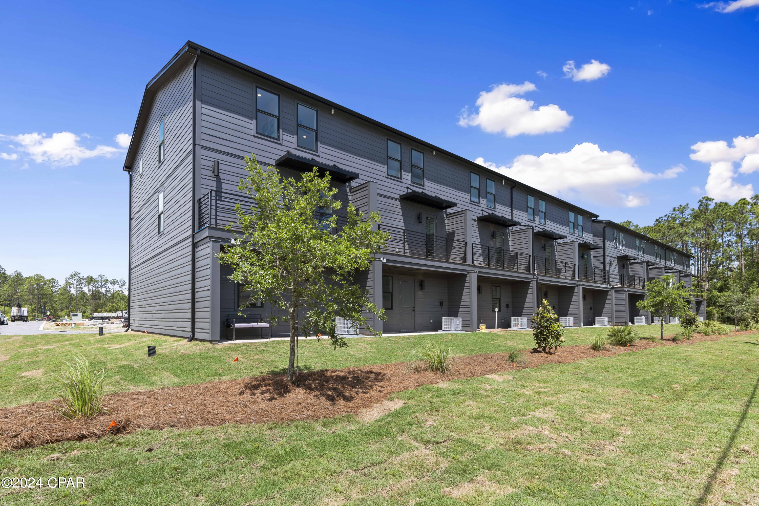 T_kkmp7ng1xripxg41hih8s8r95pgoqrxcwiaxb66n4