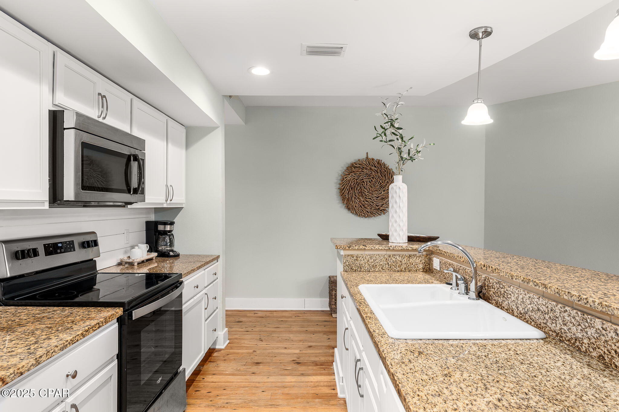 Urqi7wnwftanhztczbe6pwsc8zarivi9fimbxgqrwgg