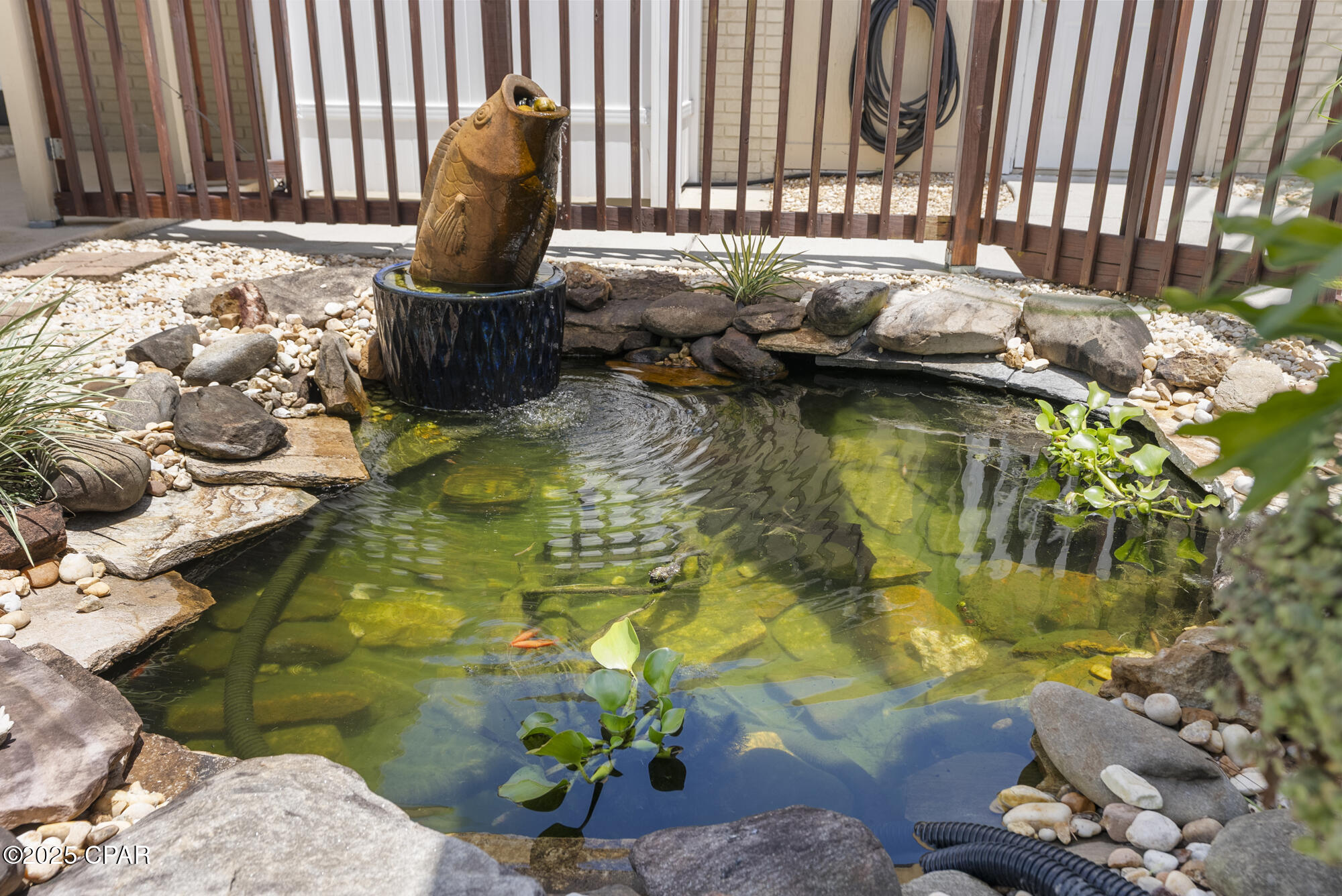 Bwglagbaq75tc44pux_jfrmoru89bsltpfpduzn0awe