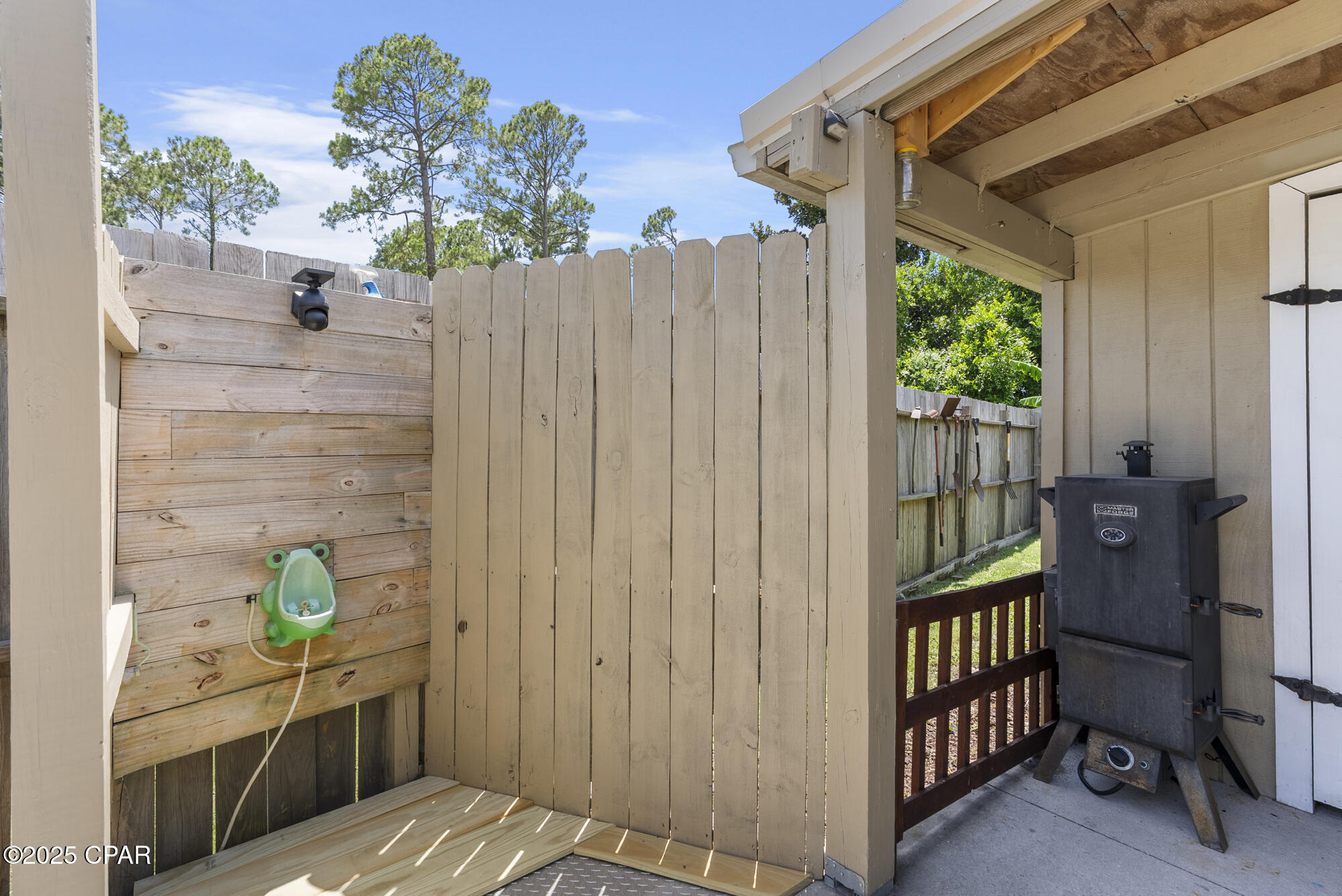 Image 65 For 505 Burnham Avenue