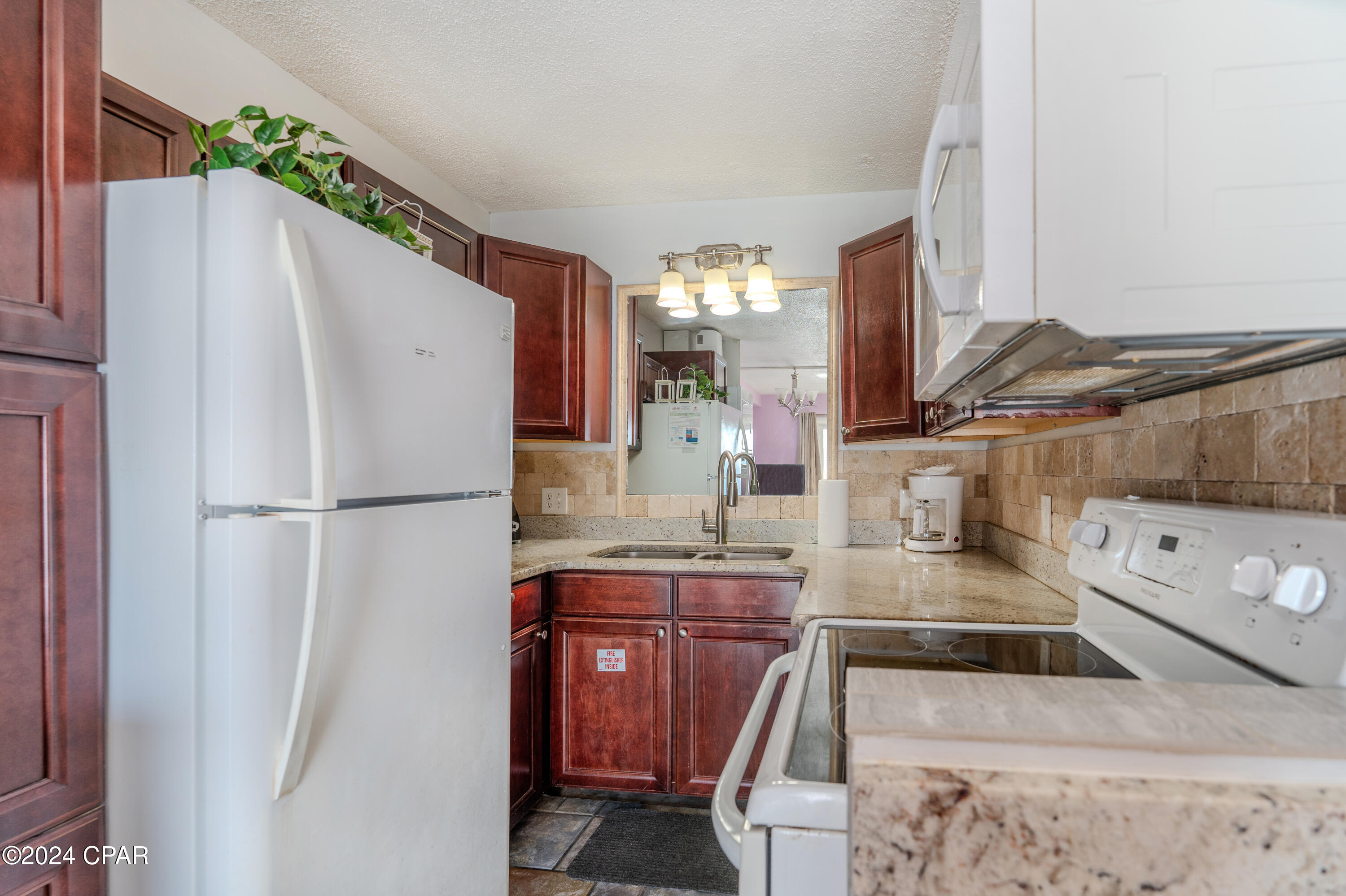 Image 17 For 8743 Thomas Drive 1028