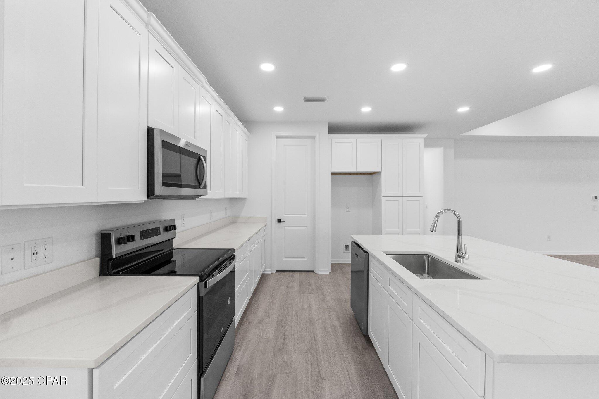 Image 9 For 9511 Paradise Drive