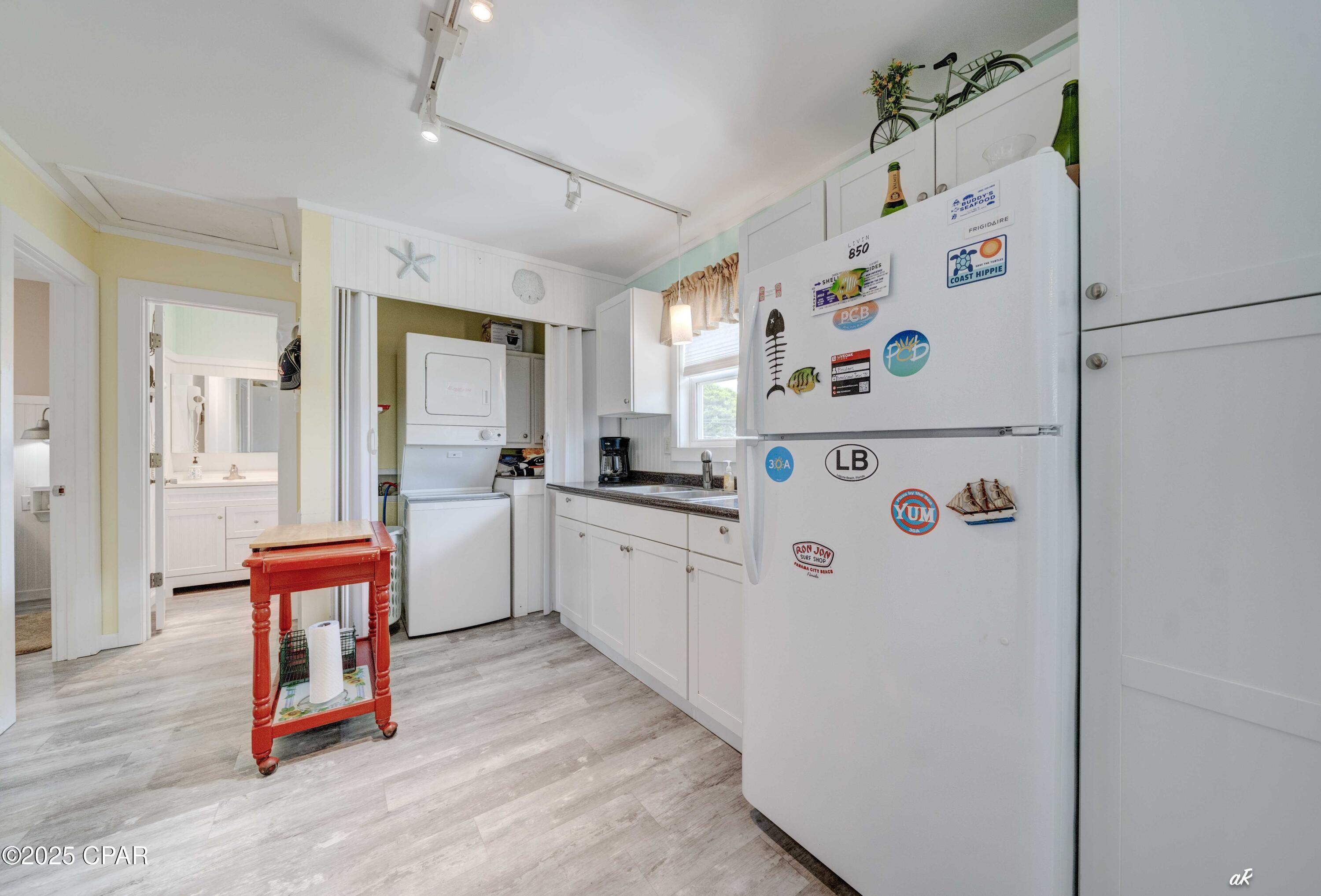 Bl01s1xhkecystdlqtcpvavtwdcvcf9yblw4_bvgh1o