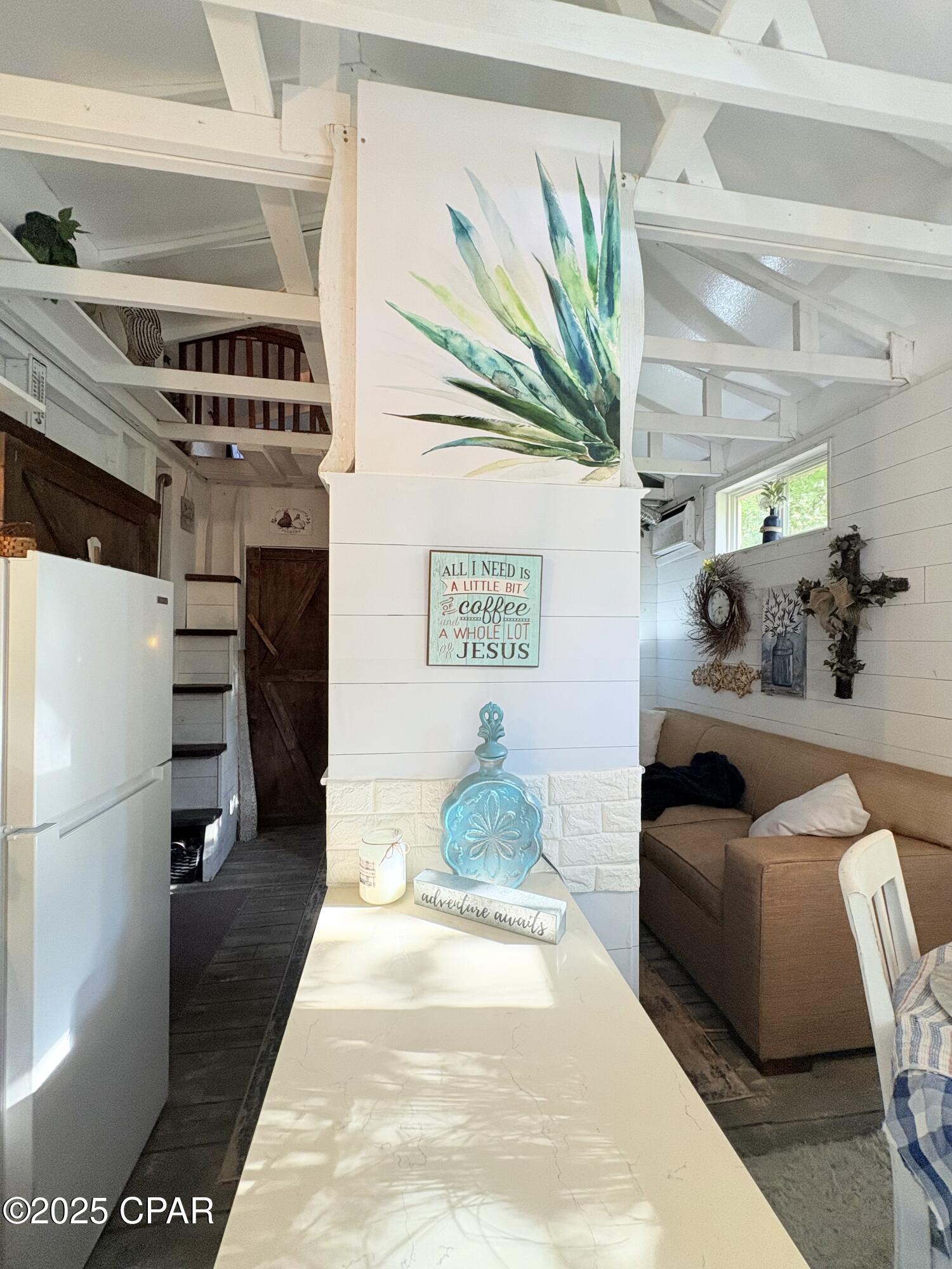 Fftzvja8nuaa3zrhze5kbaiaarhhqd4fyeoqaedjff4