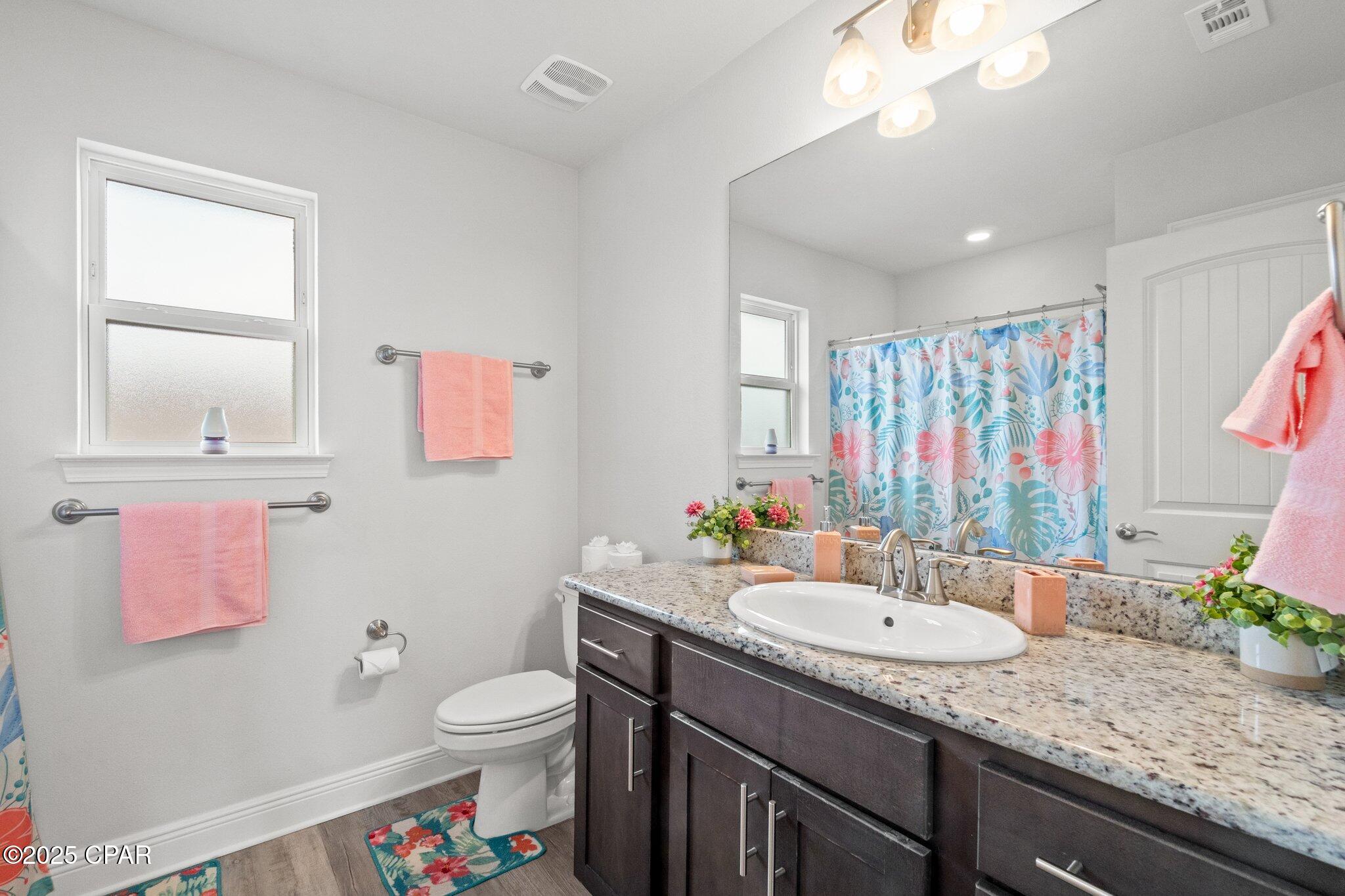 Upmehntedhtqqzalzo67bpzdn_q0jqu0uduk4xirtxq