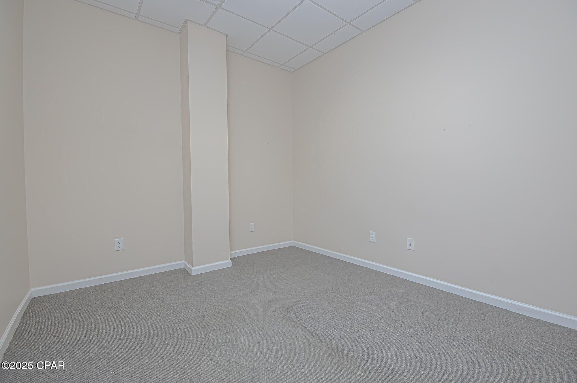 Dq6t_emead_laa7pw6pyeb0h Wiudufb1d Frlvrg2g