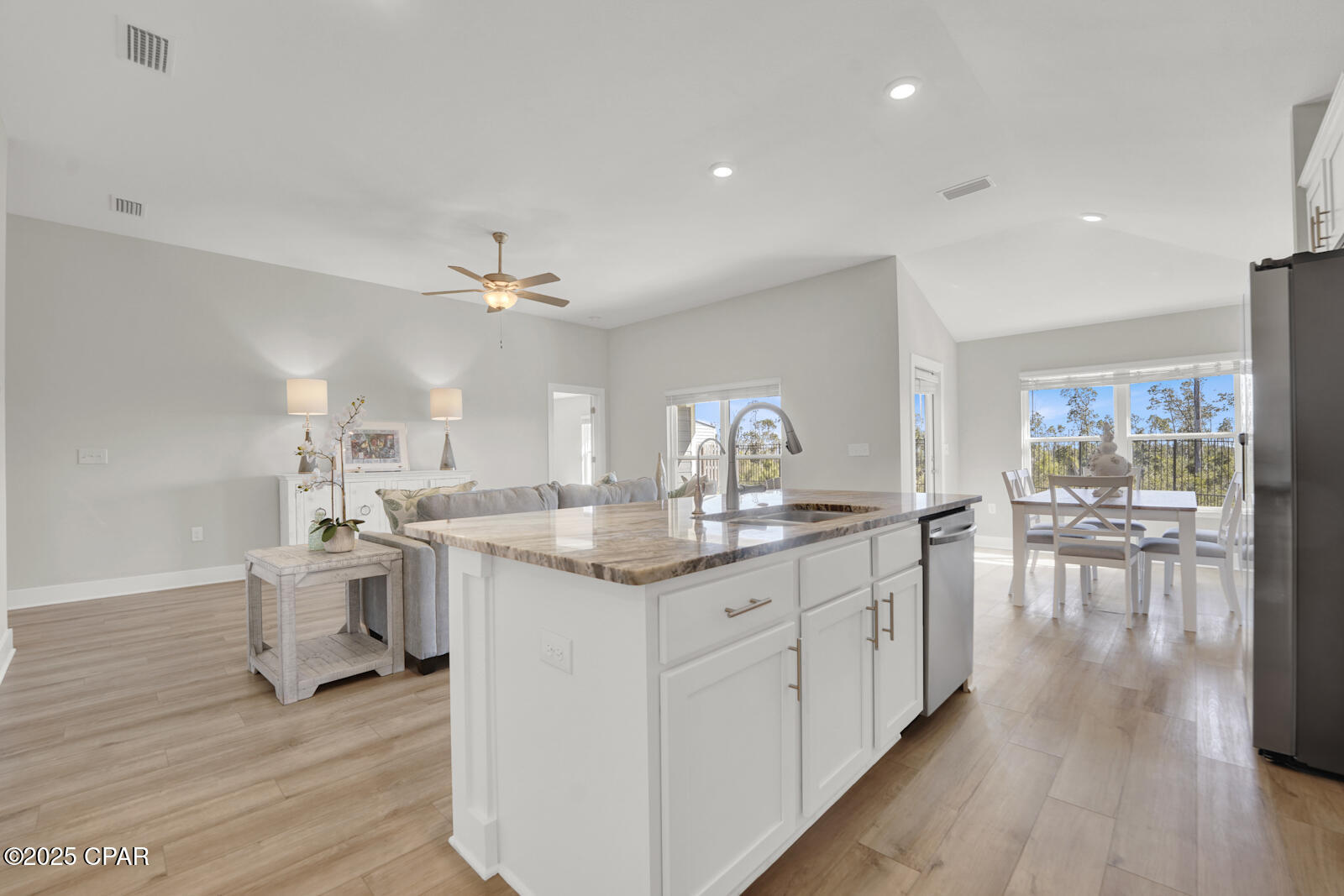 Uralqscwuhyw5sf8r3foui0pgr5nolrxsazriec74xu