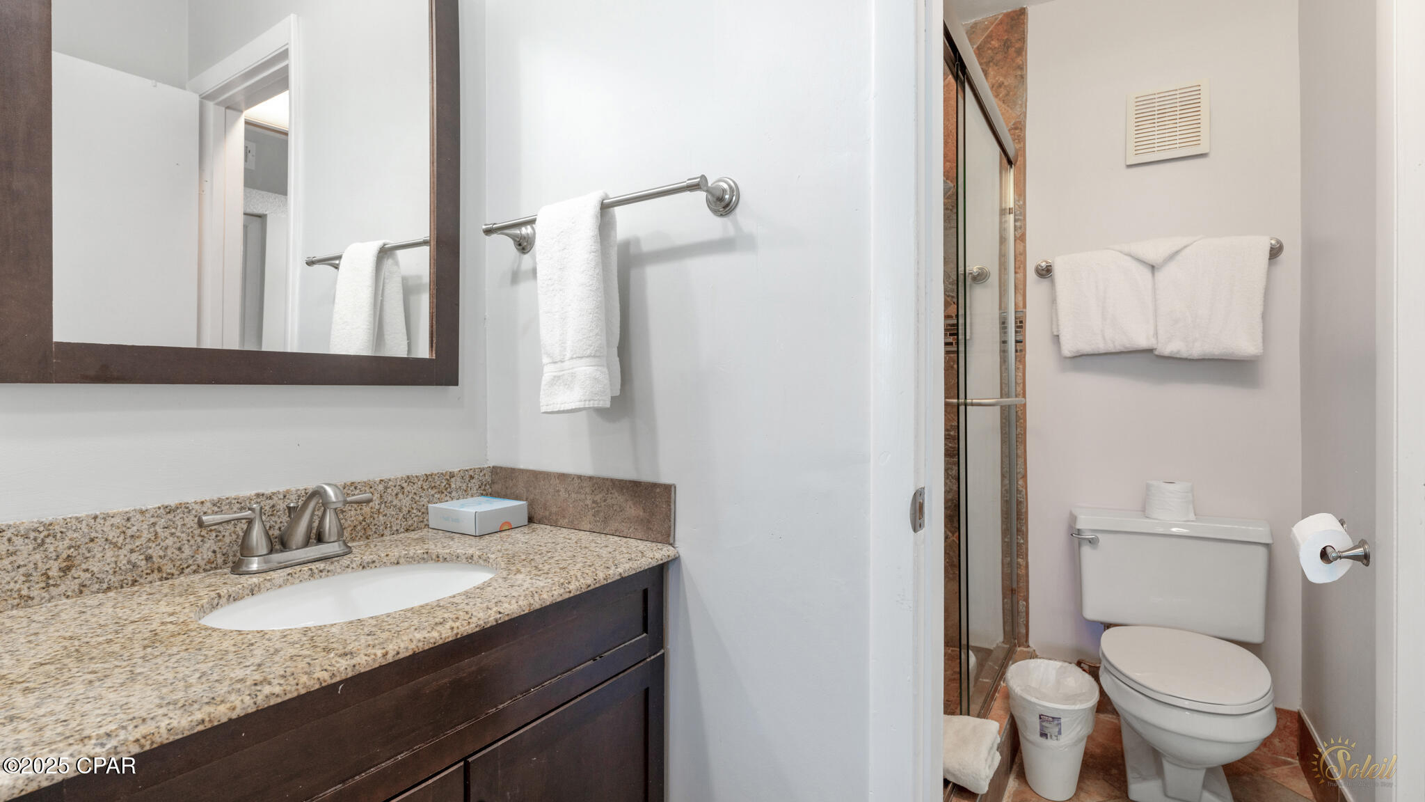 Image 10 For 8743 Thomas Drive 625