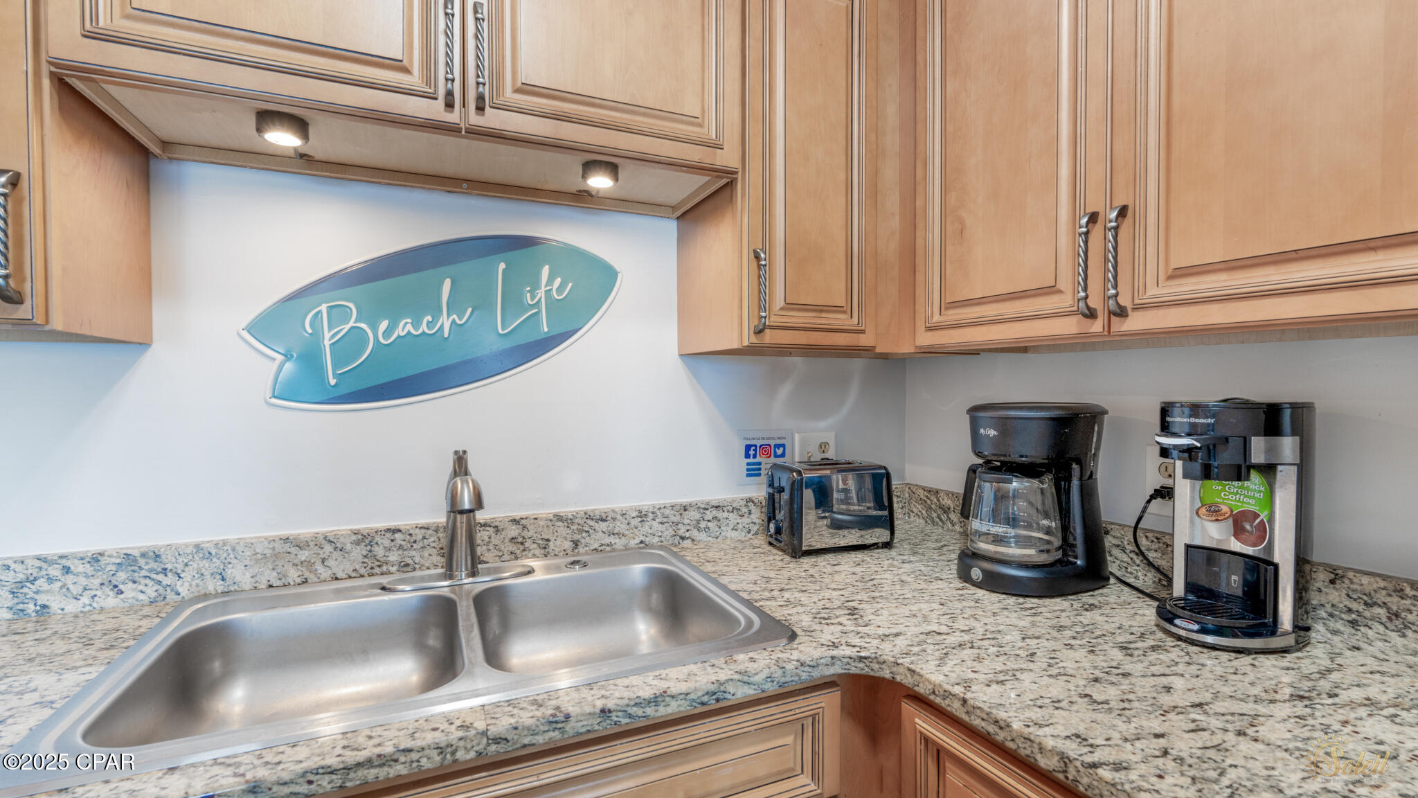 Image 24 For 8743 Thomas Drive 625