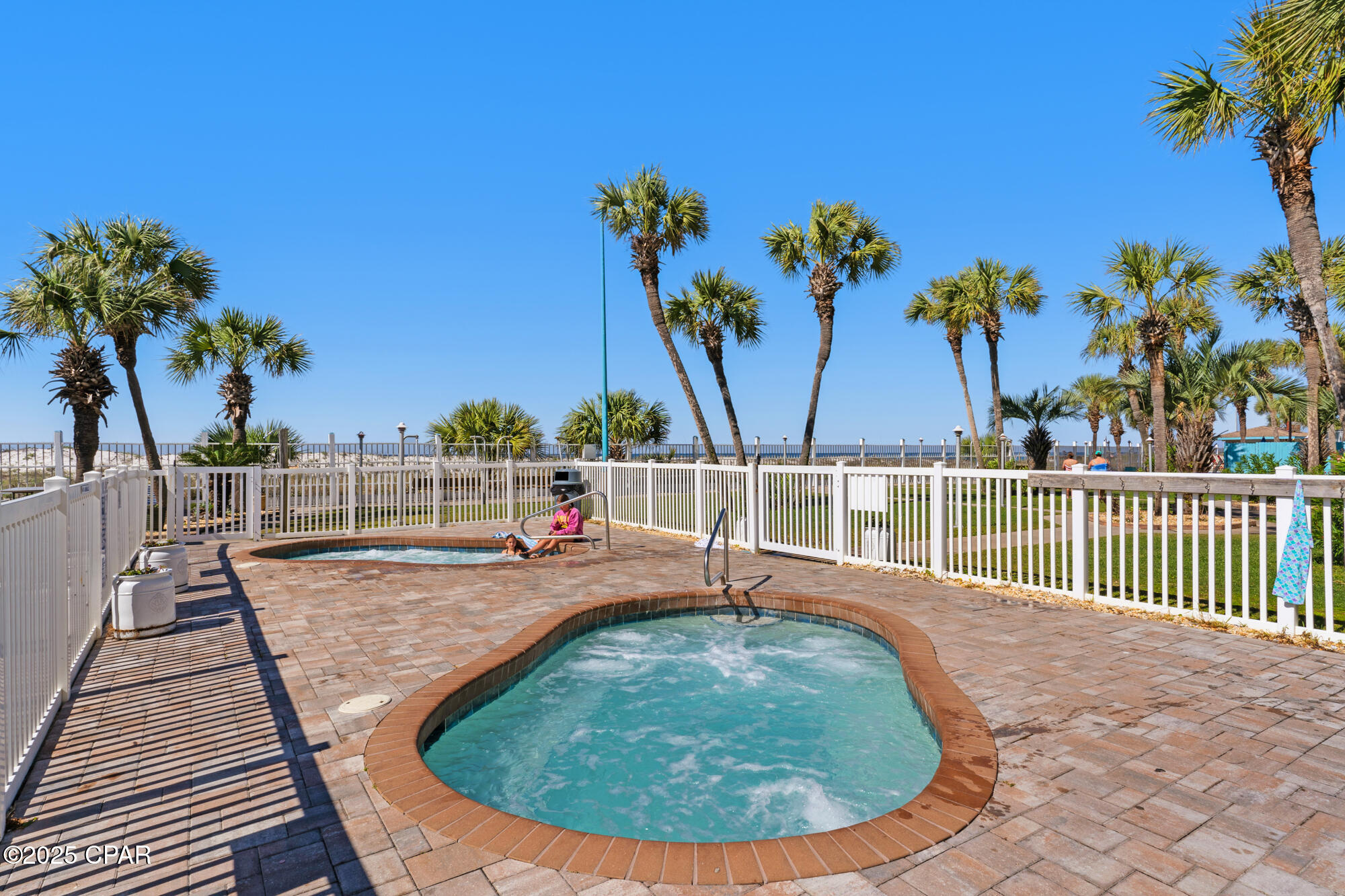 Image 37 For 8743 Thomas Drive 625