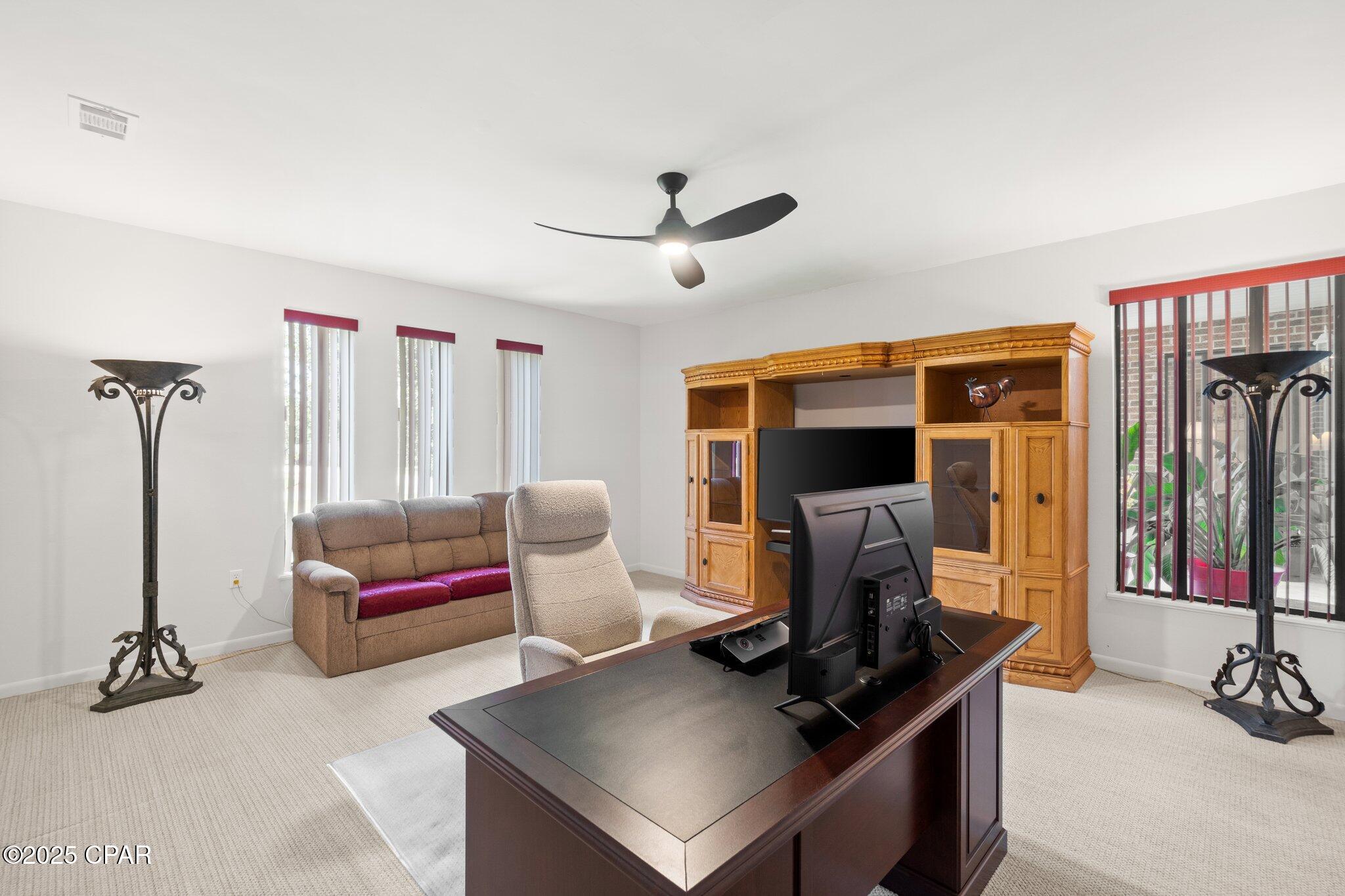 Cxt0durtufwj9teizoz6_tk0_nmjslvgpq2mjiunloc