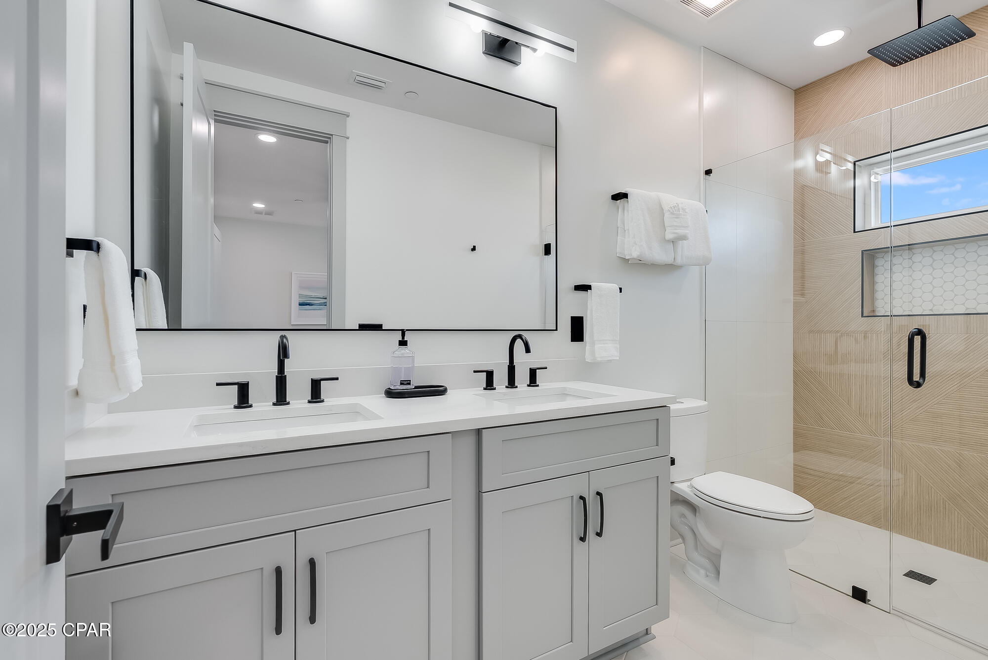 Sen7lwuscskfe3aiocrfb5w8opuyf9wyao6zpykw Sy