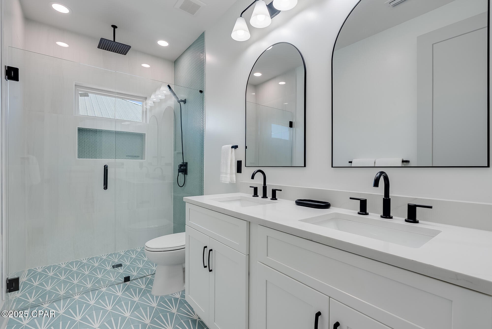 V_vyfamsybdd8zkqokdi1quopupvgrt4irpfmss7_po