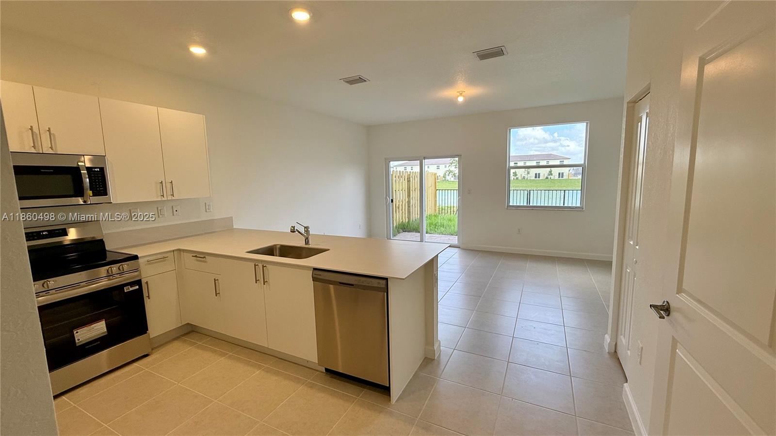 Property photo # 2