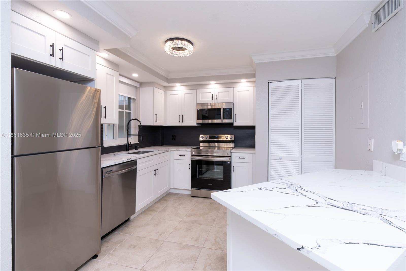 Property photo # 9
