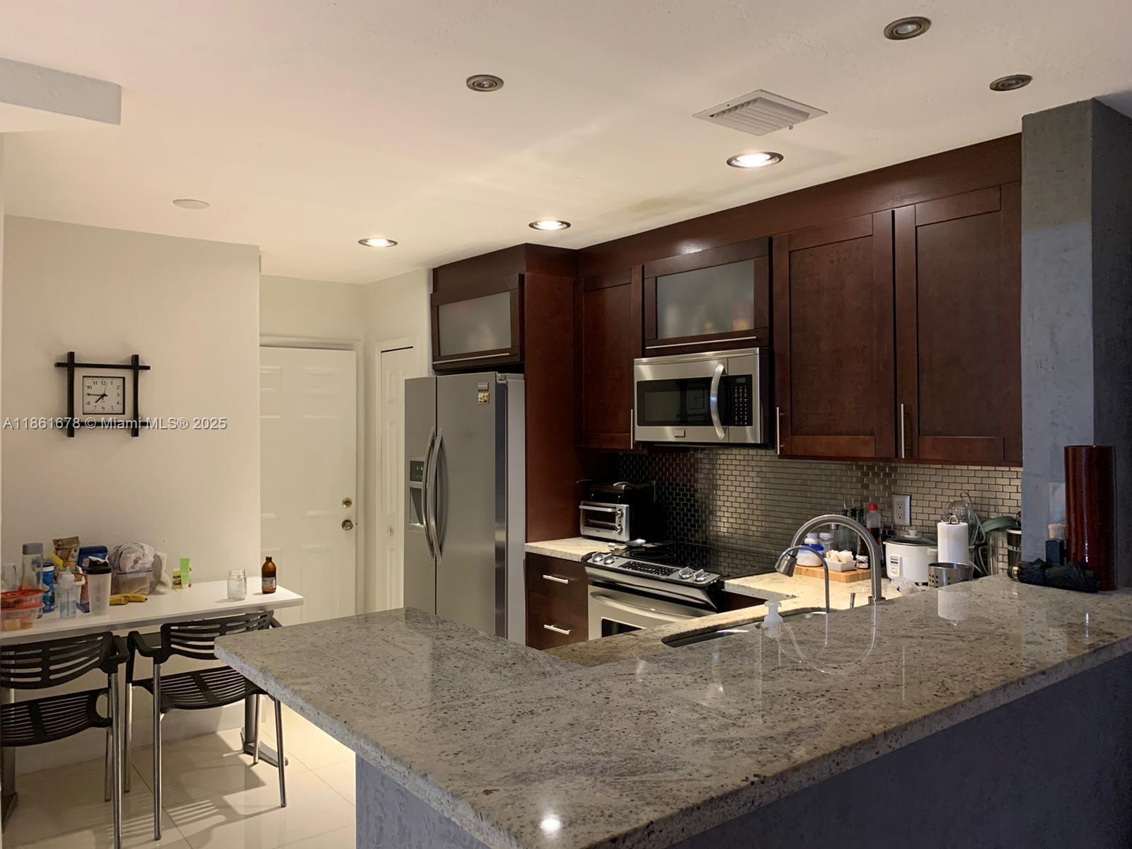 Property photo # 6