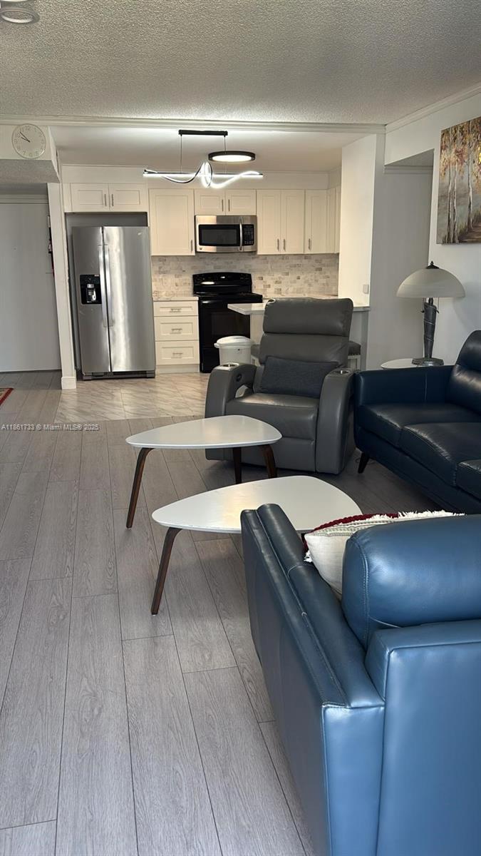 Property photo # 9