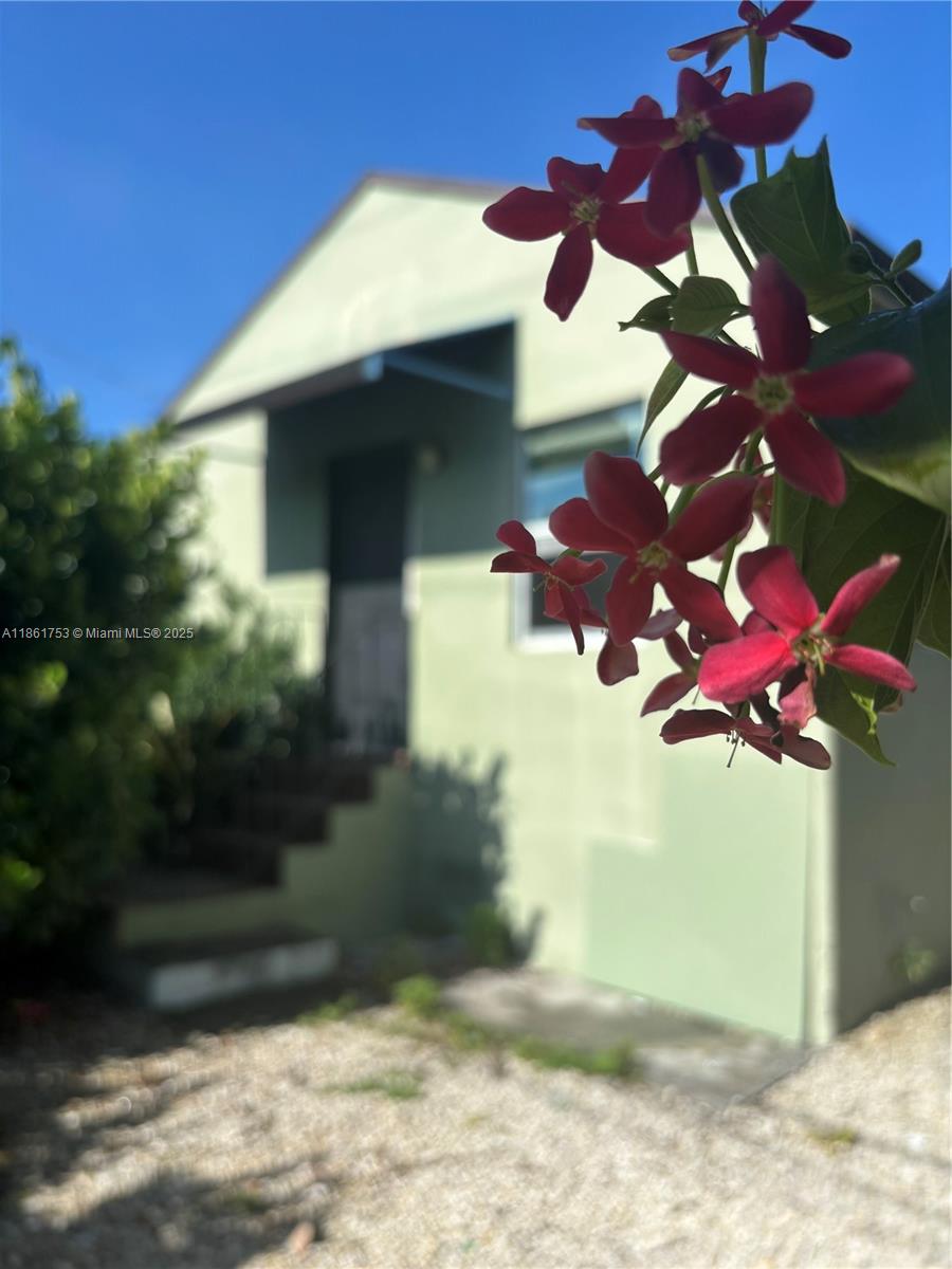 Property photo # 0