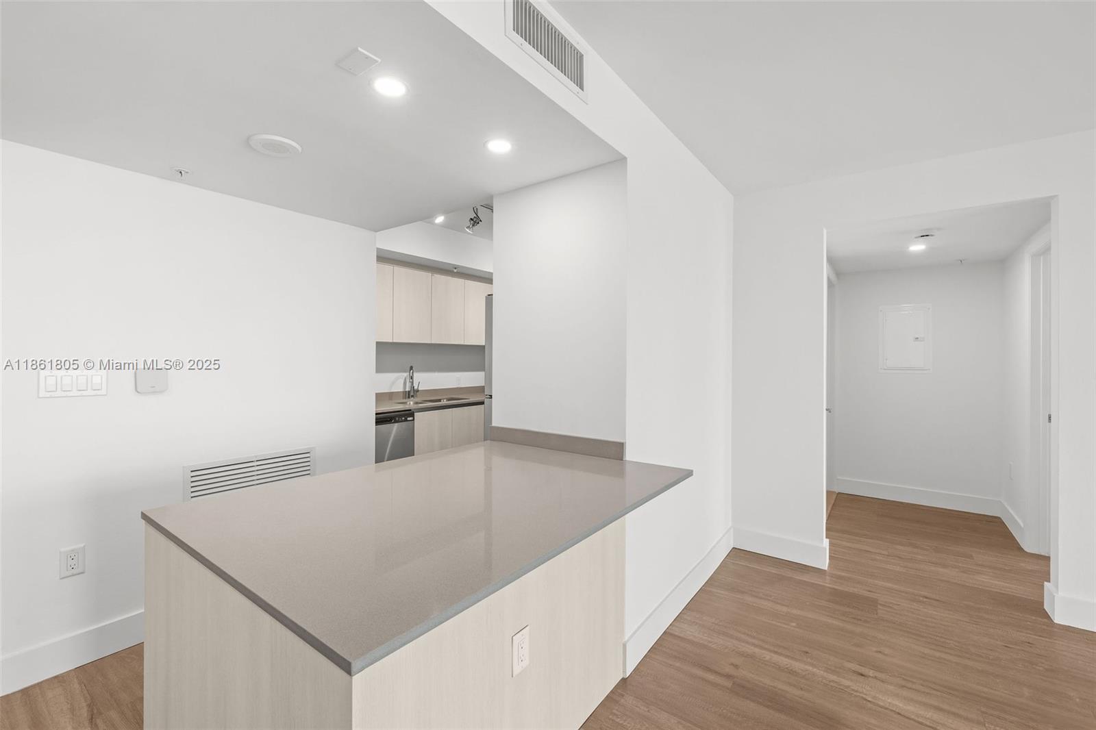 Property photo # 4
