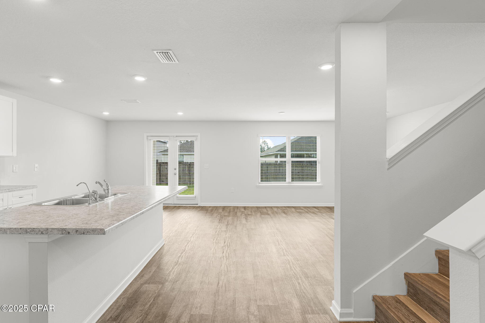 Rvibz1xyzfbk0or2tplkzokusrvfgrcev_vyeabikpc