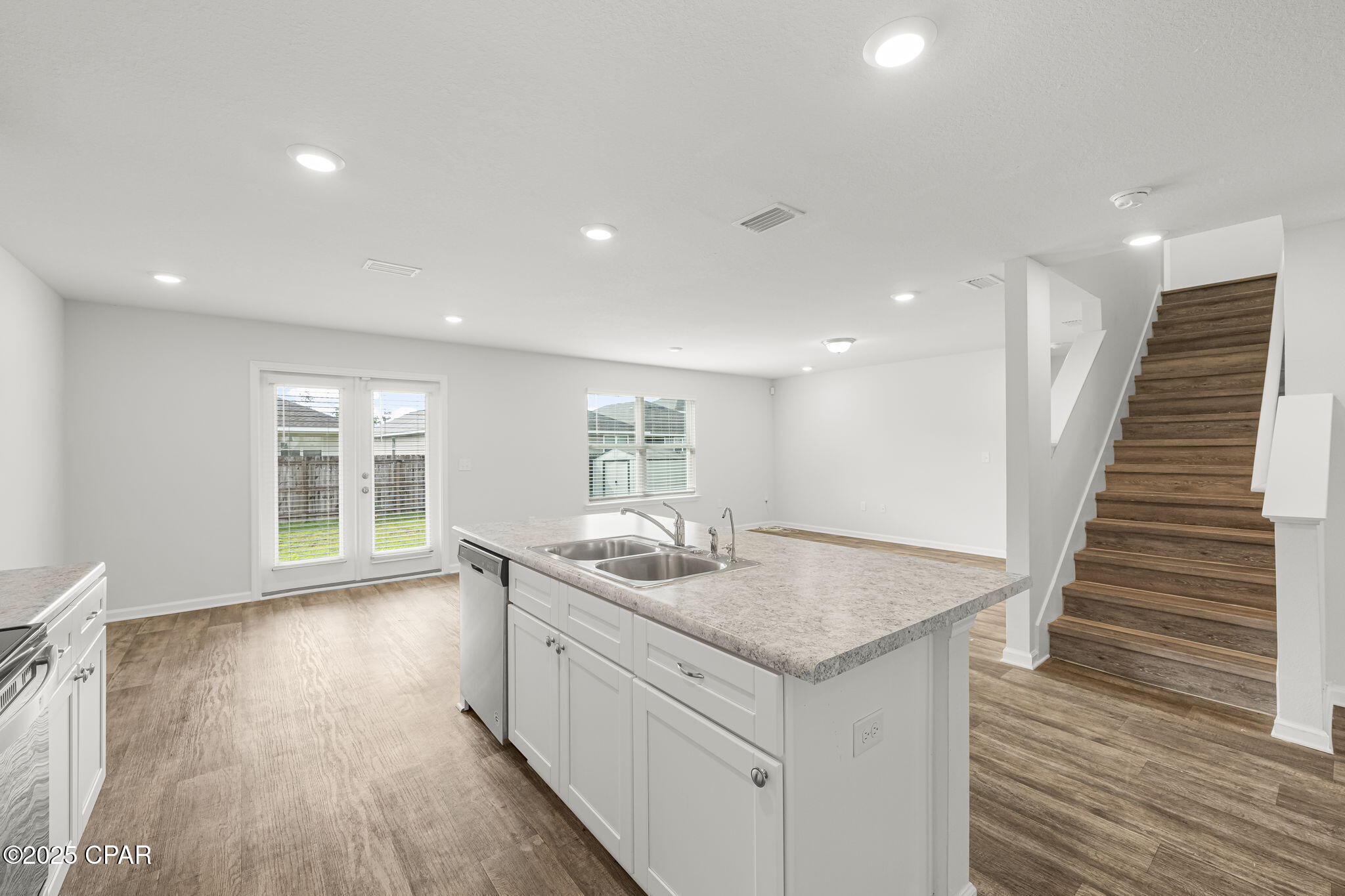 E 2j0zmptxwwarjcccud4ke1u2gij_1wwonieuhcn14