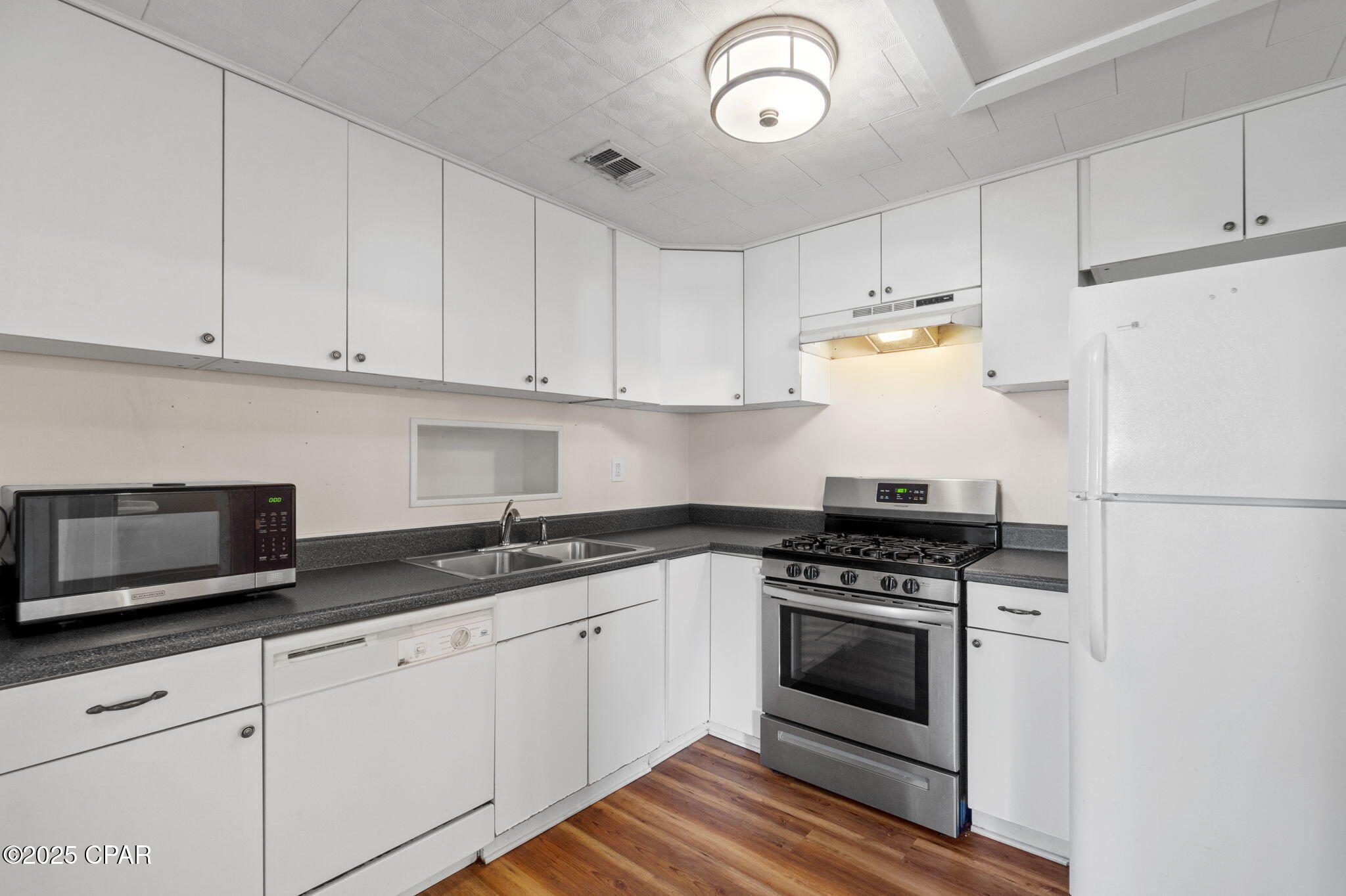 Image 28 For 525 8th Street