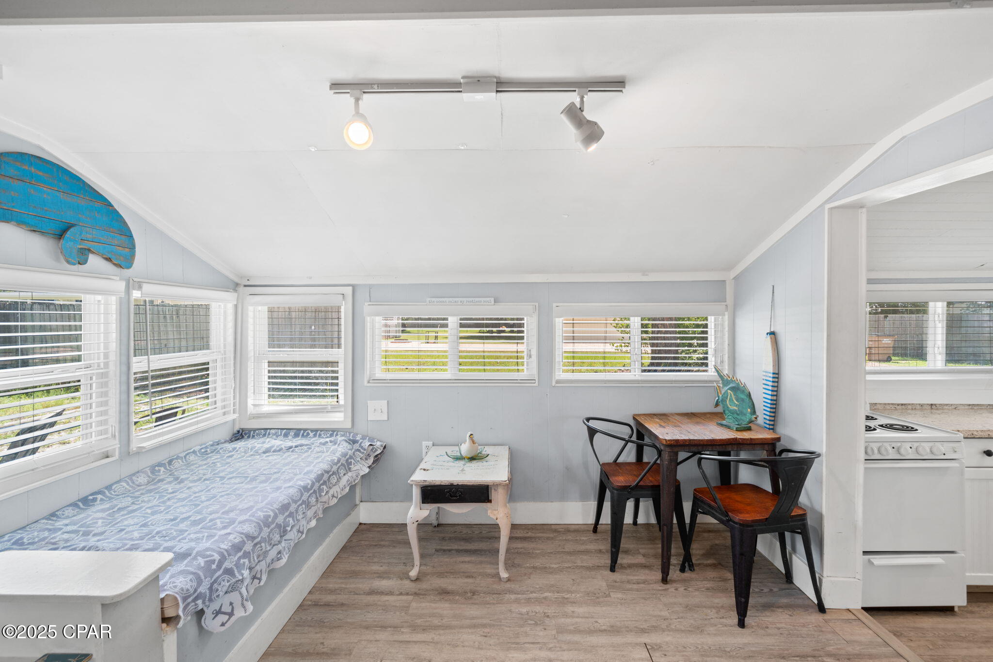 Image 44 For 525 8th Street