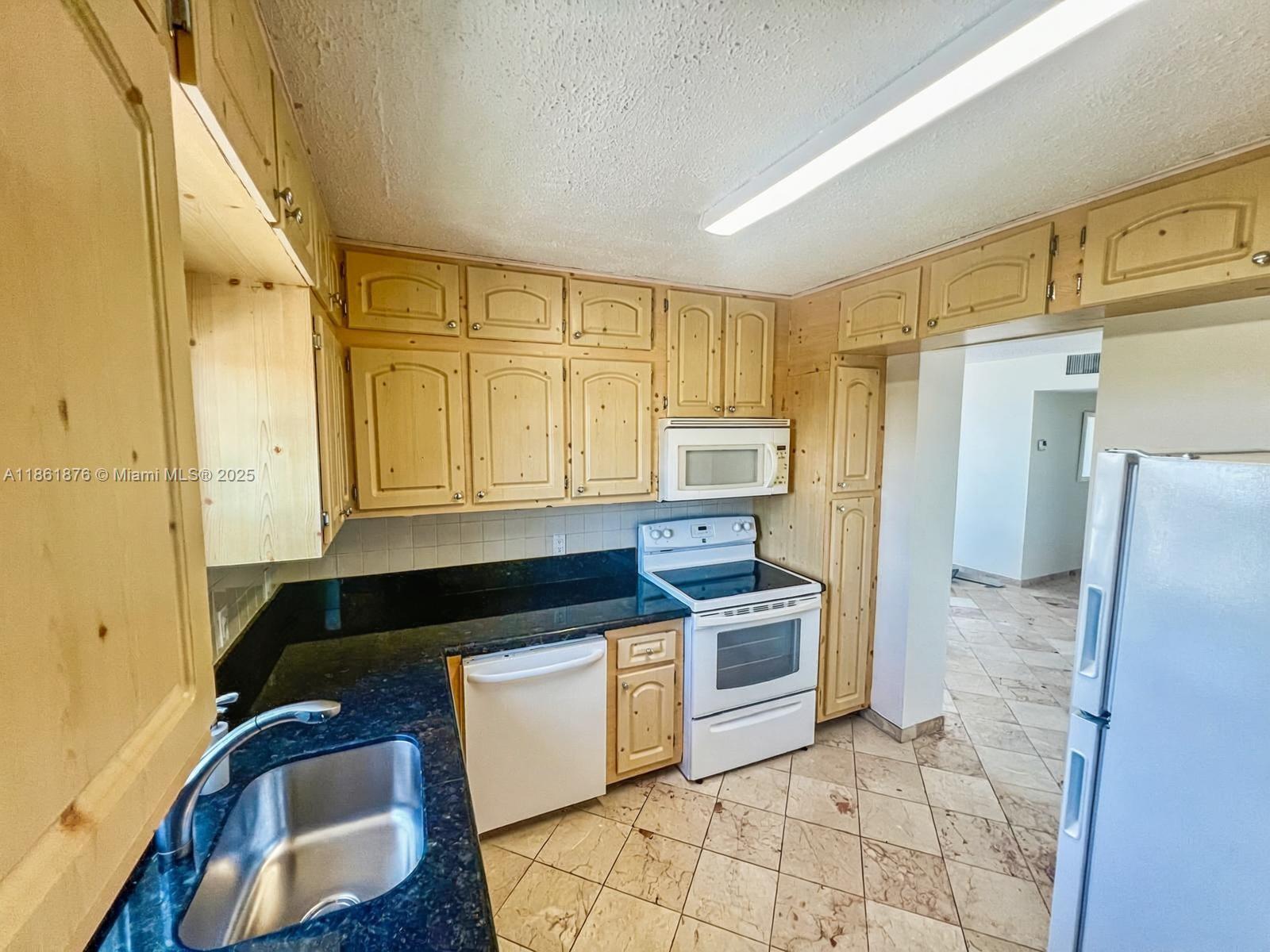 Property photo # 0