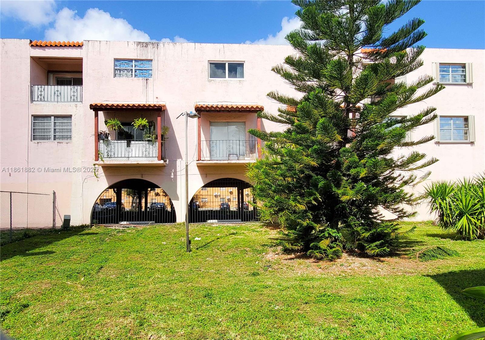 Property photo # 4