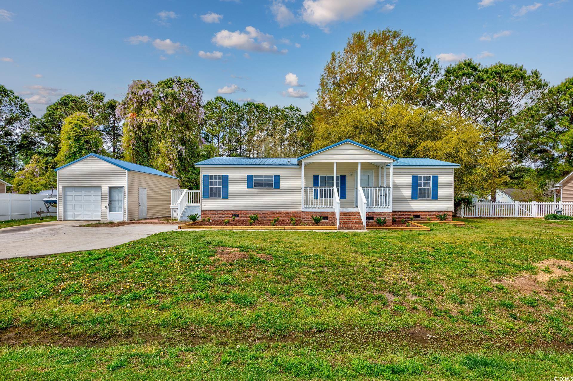 305 Opal Ave. Little River, SC 29566
