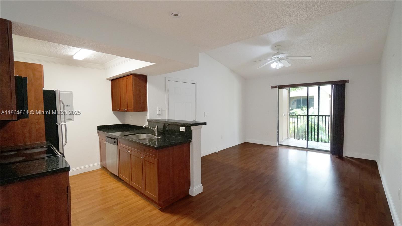 Property photo # 4