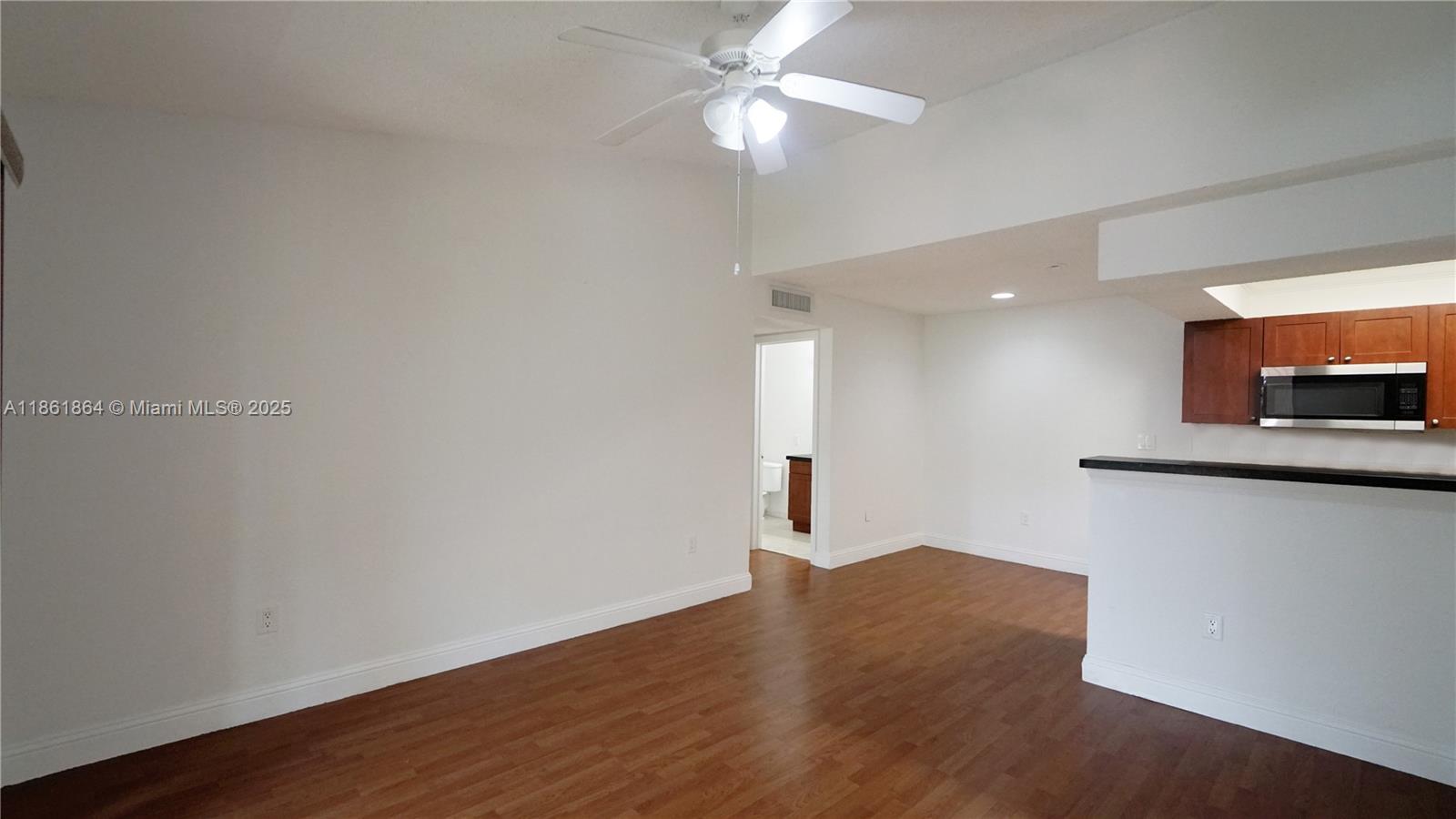 Property photo # 6