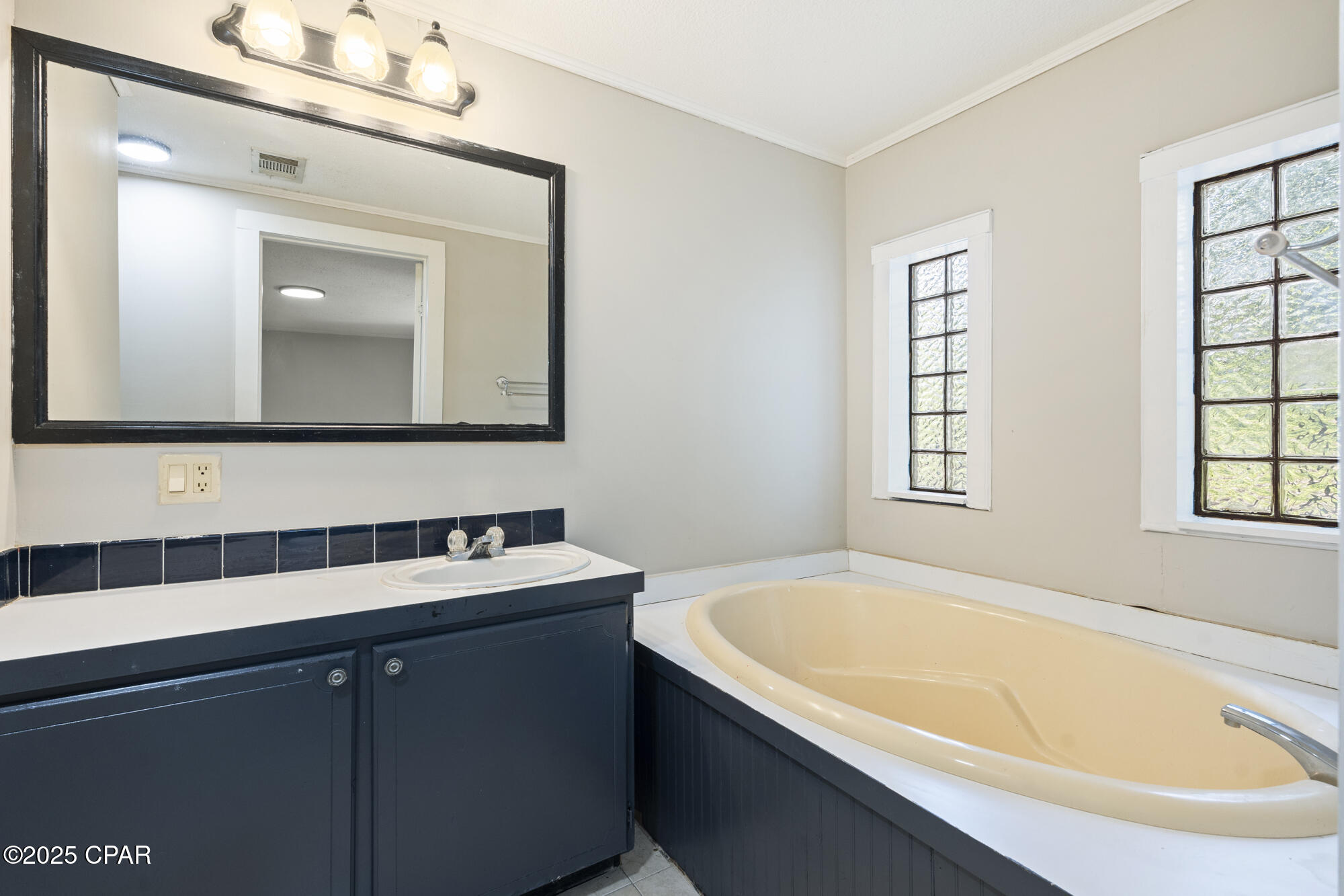 O5unm0gawpb6ixhzylrix2pyiiqur2c4cwazh6cmnsq