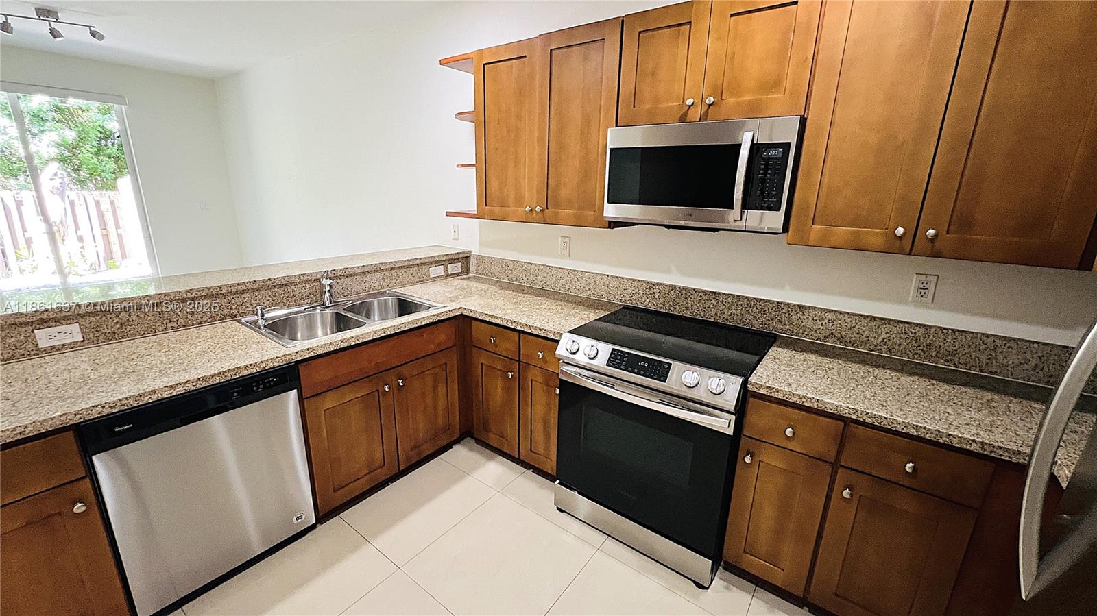 Property photo # 3