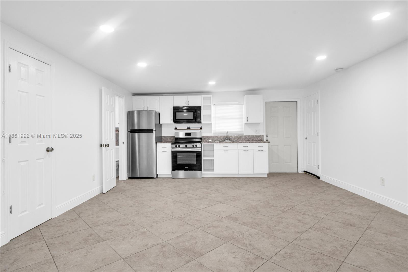 Property photo # 8
