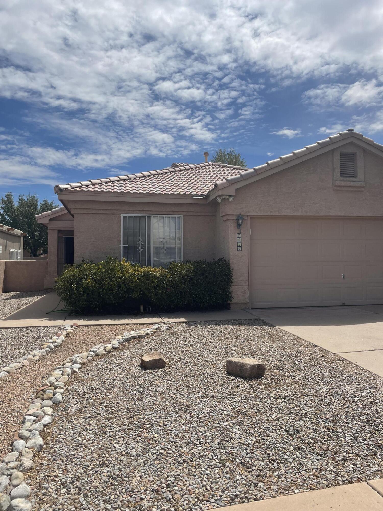 This 3bdrm/2bath home is located in the popular gated community of  Encanto Village.  Spanish Tile roof, refrigerated air, landscaped front yard and an open floorplan are just some of the perks this property has to offer.  Minutes away from shopping, schools and I-40 make this an attractive home for buyers.