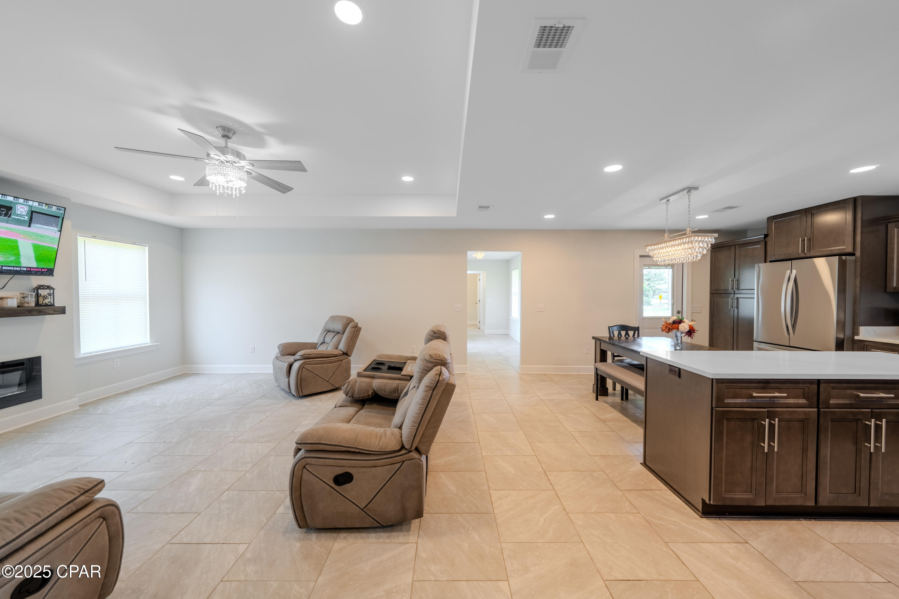 4lfeesu014qlzcm54bkrht0cnvxch2rwgxni3g5xj6m