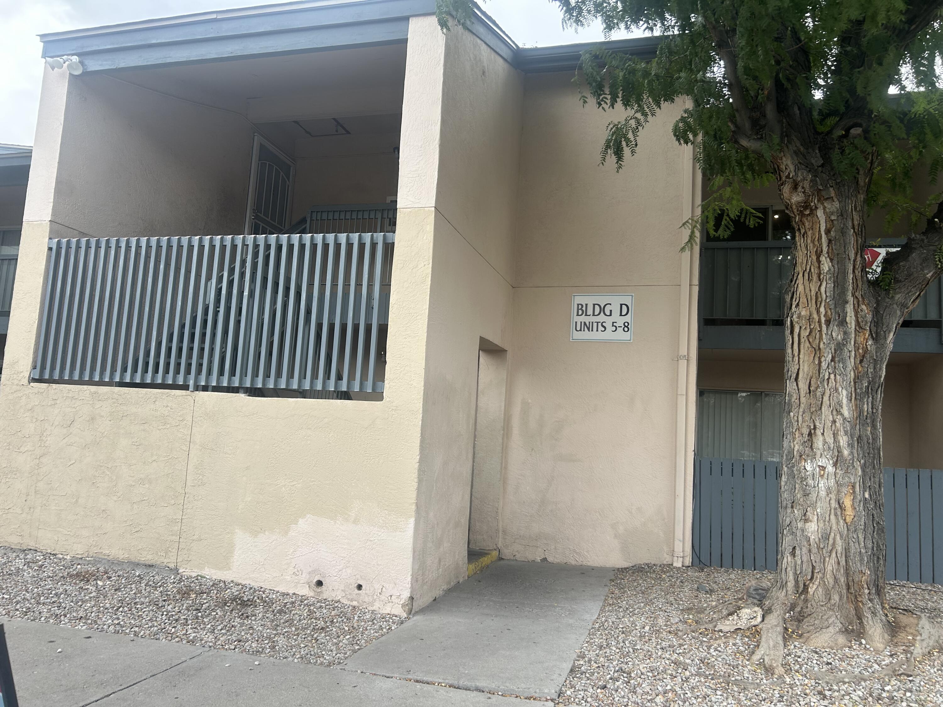 Great Starter Home, Easy Freeway Access. Rare 3 Br + 2 Full Baths Ground Unit Condo, with Front Private Patio. Tile + Vinyl flooring Throughout!! Refrigerator, Washer And Dryer Stay w/ NO warranty. Most Units Don't Even Have The Hook-ups! HOA Covers Grounds, Roof, Stucco, and Utilities.