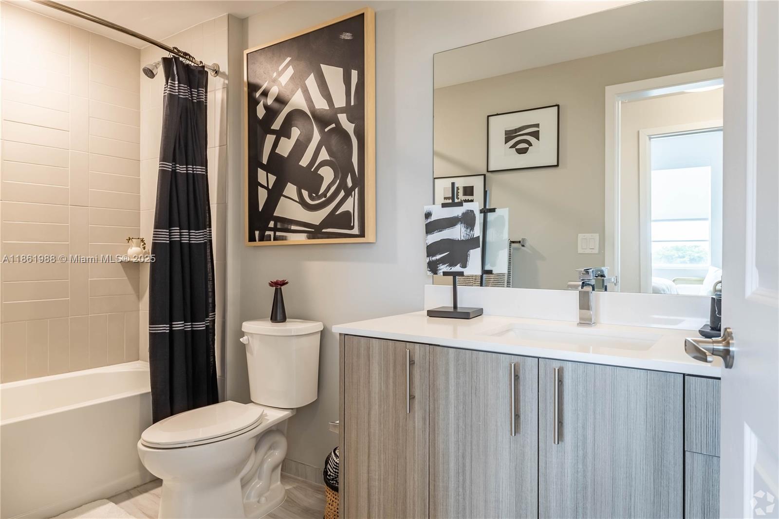 Property photo # 9