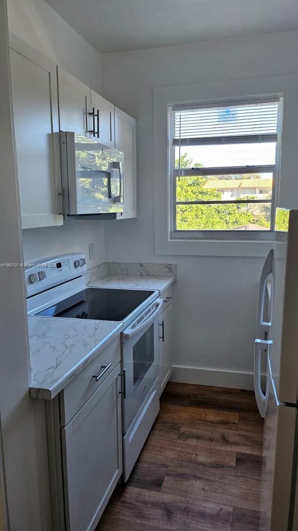 LINDO,AMPLIO Y GRANDE APARTAMENTO COMPLETAMENTE REMODELADO EN CORAL GABLES,NO PIERDAS ESTA OPORTUNIDAD