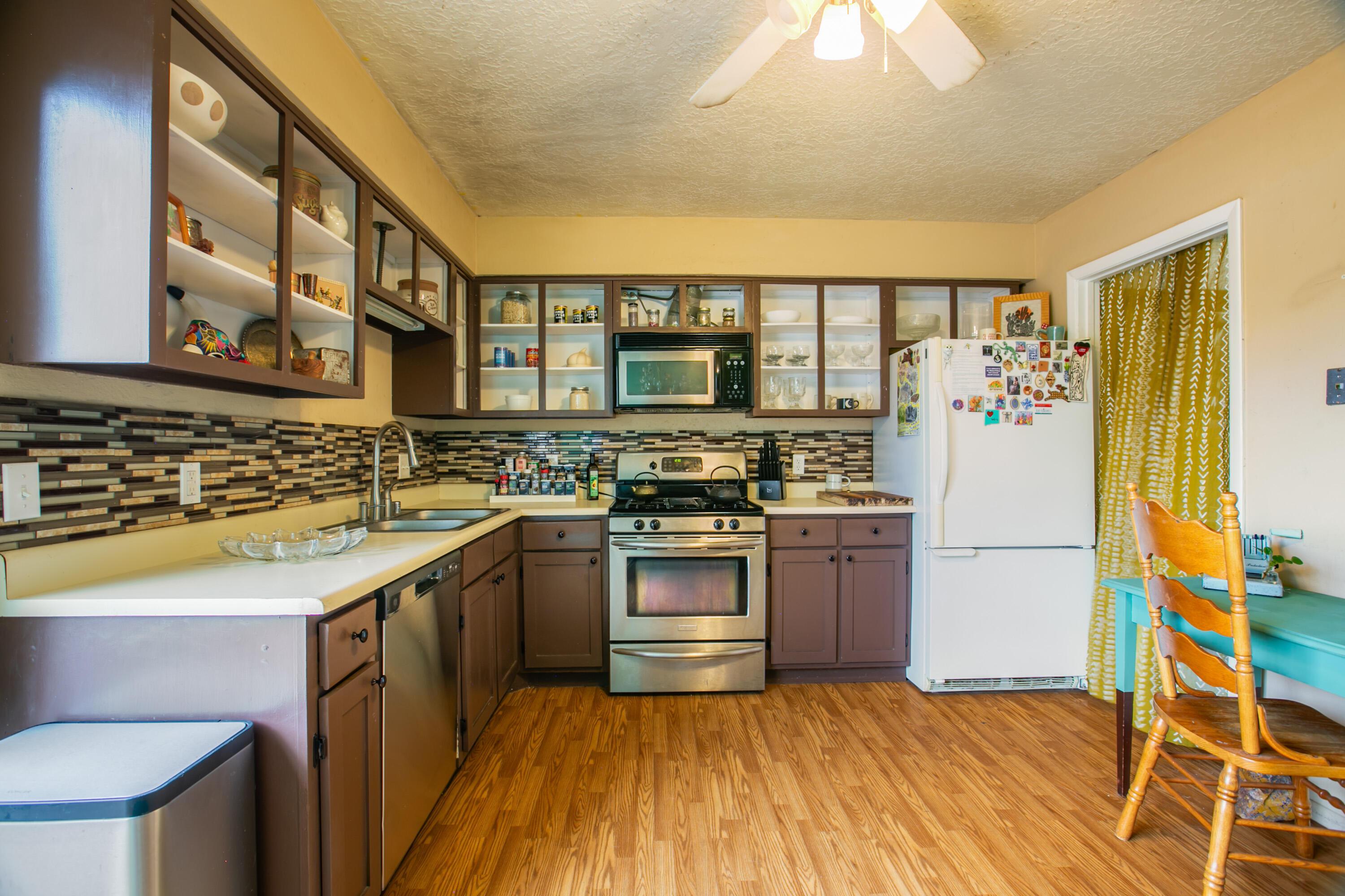 Welcome to this well maintained Condo. HOA covers ALL utilities, Insurance and greens. You also have a private backyard to enjoy. Washer/Dryer and all appliances stays. Great investment property. Access to  I-40 is close by and shopping.
