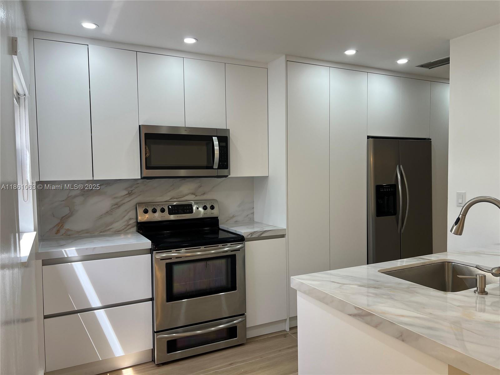 Property photo # 9
