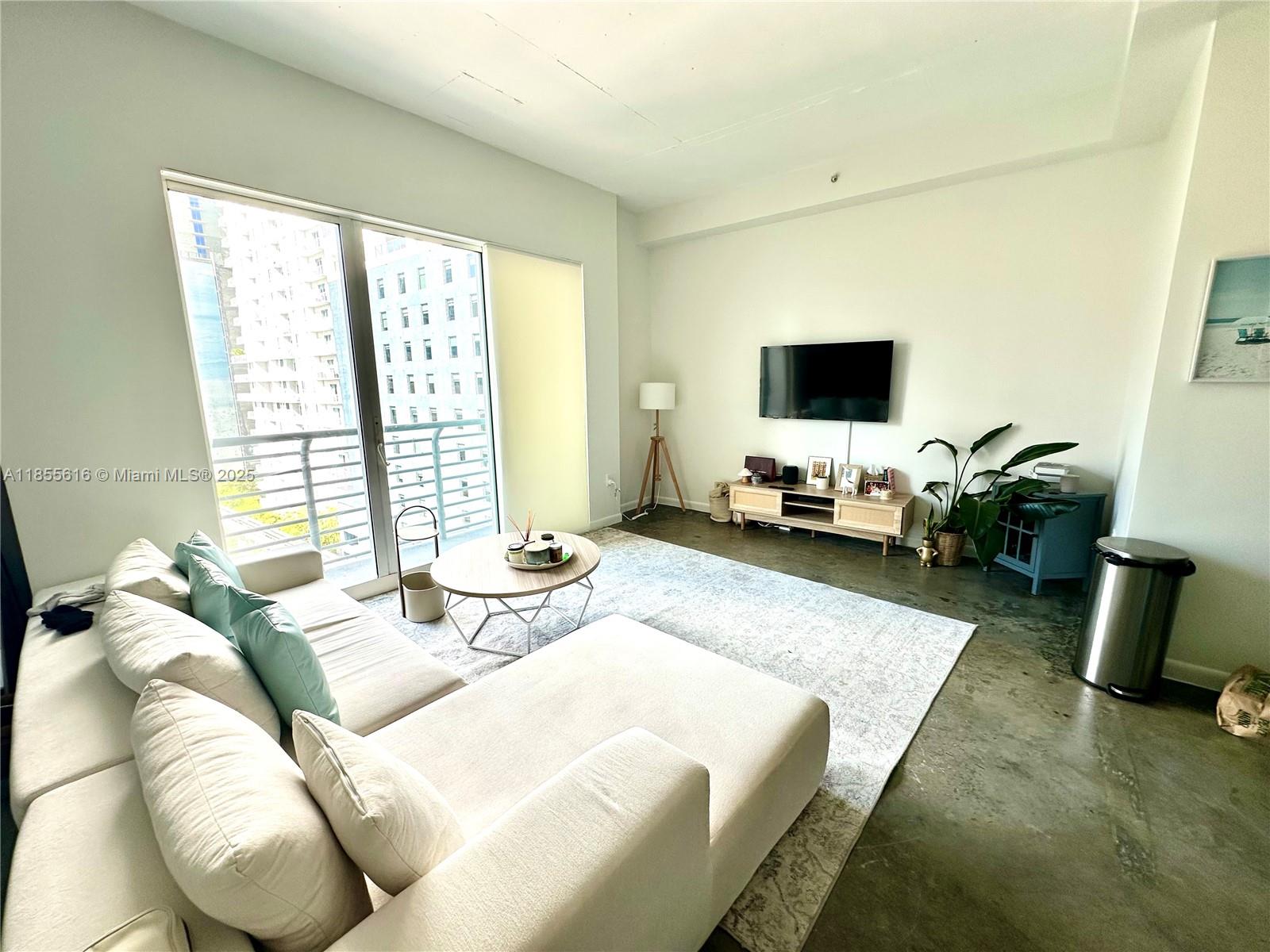 133 NE 2nd Ave #809, Miami FL 33132