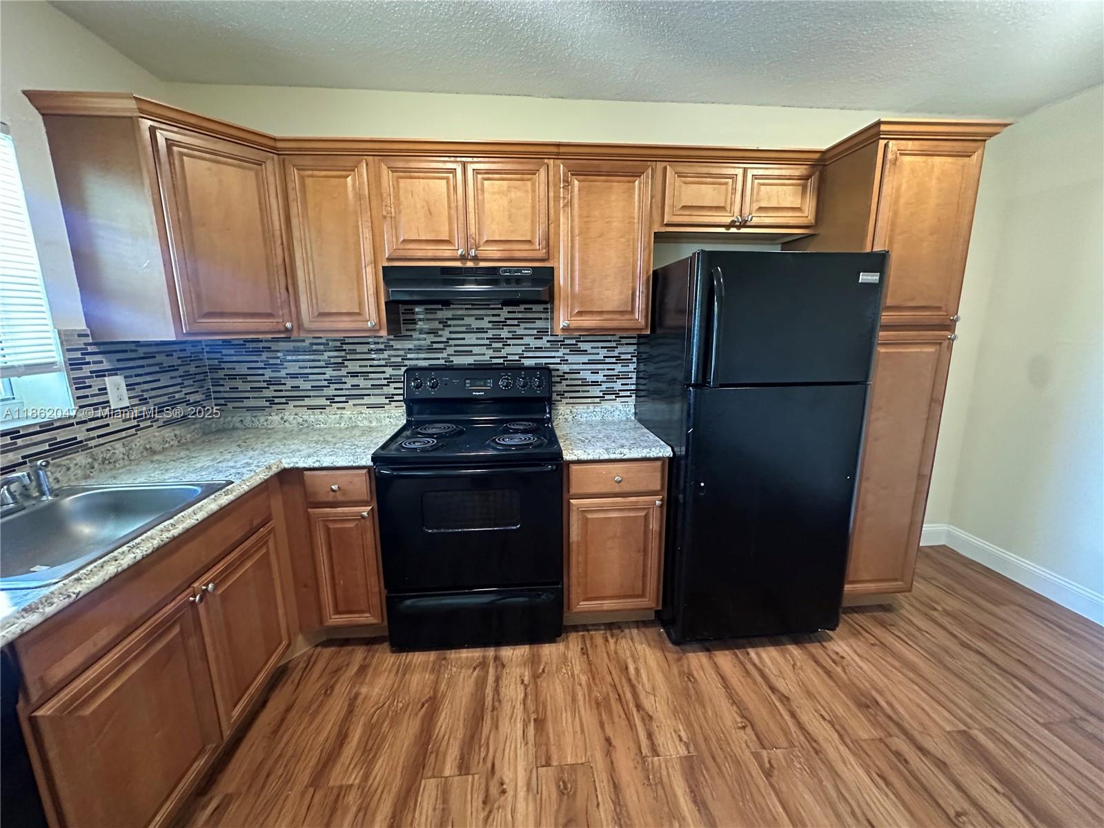 Property photo # 0
