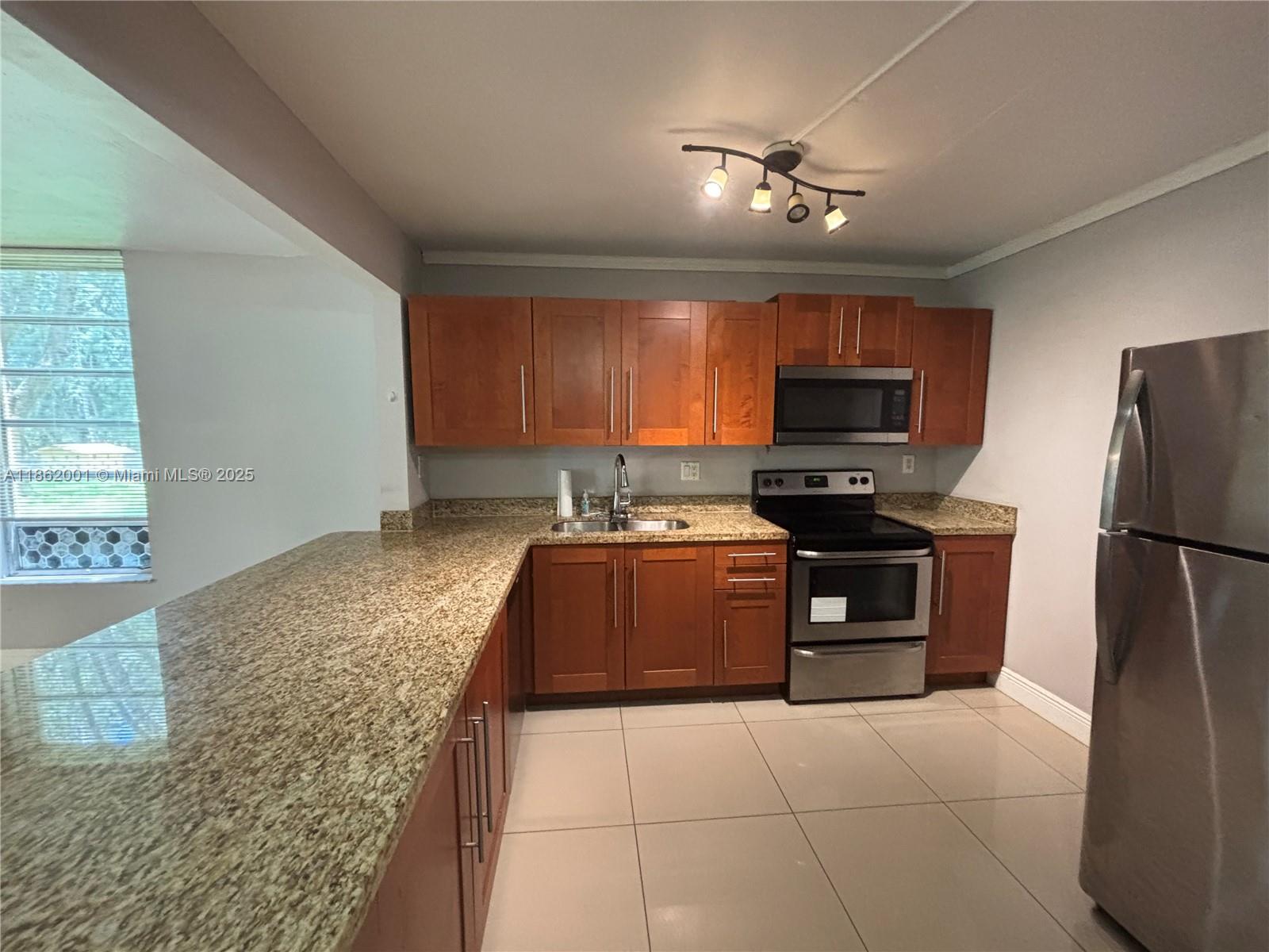Property photo # 0
