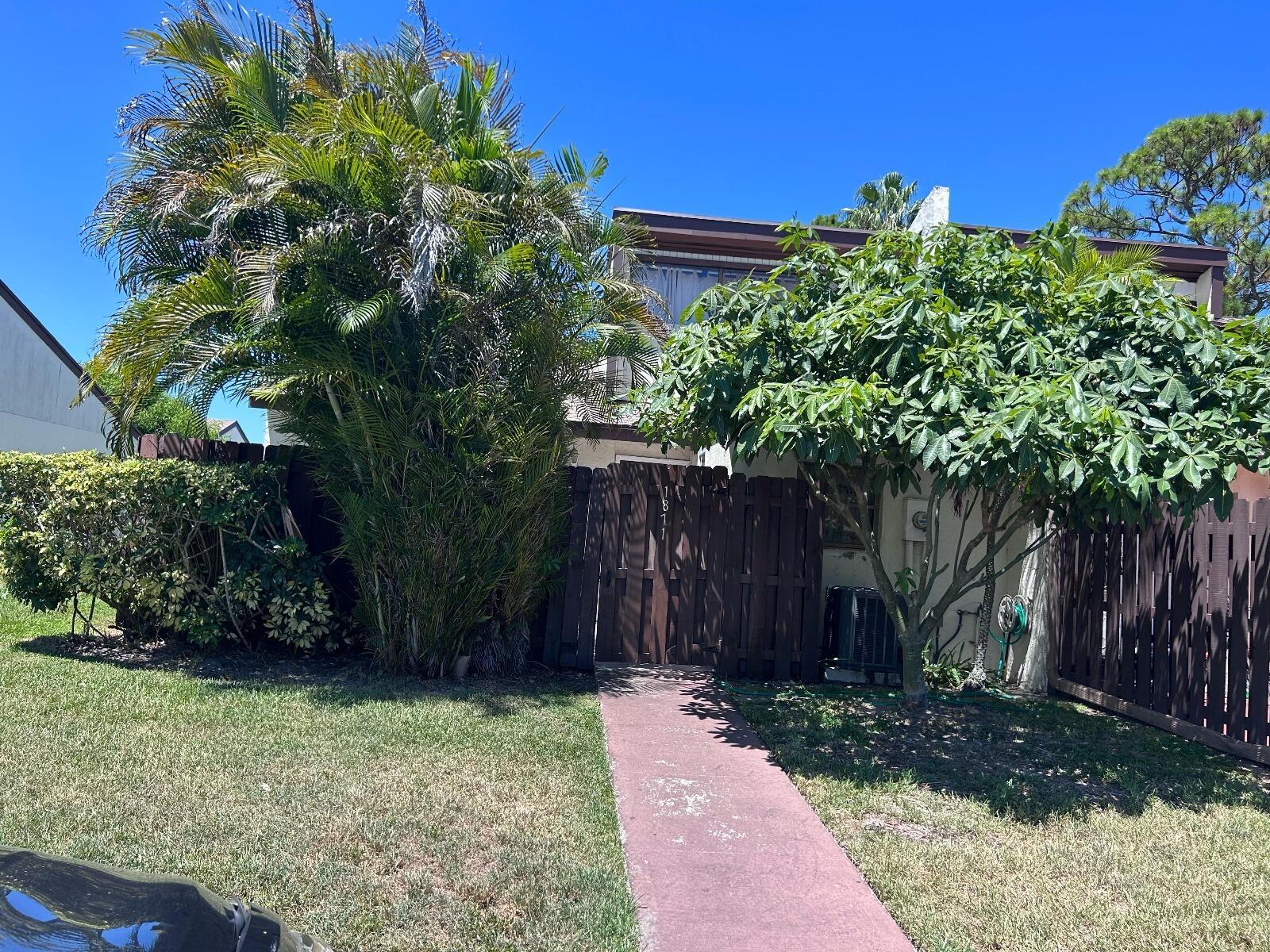 1871 Abbey Road Unit 19a, West Palm Beach, Florida 33415