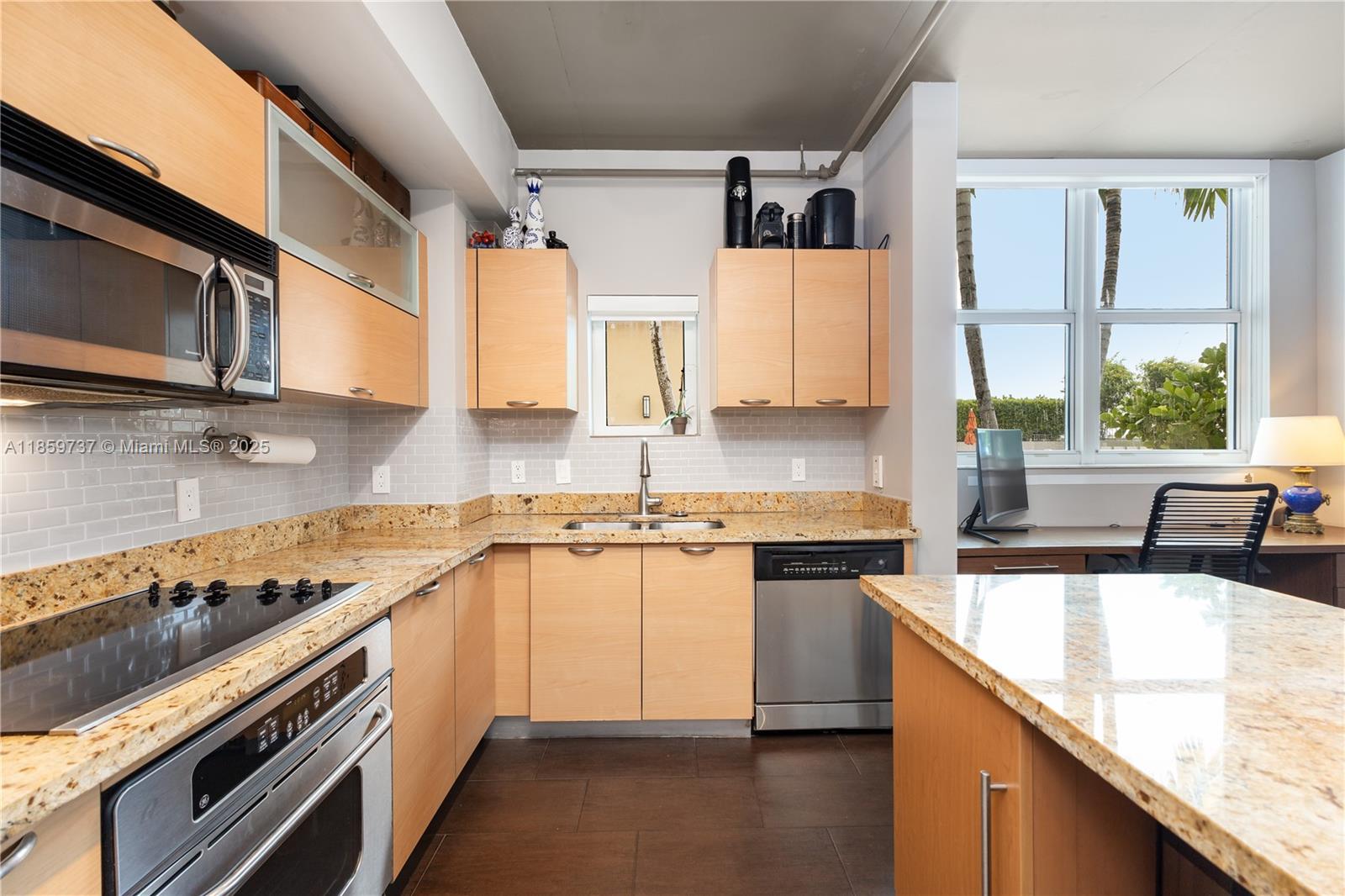 Property photo # 6