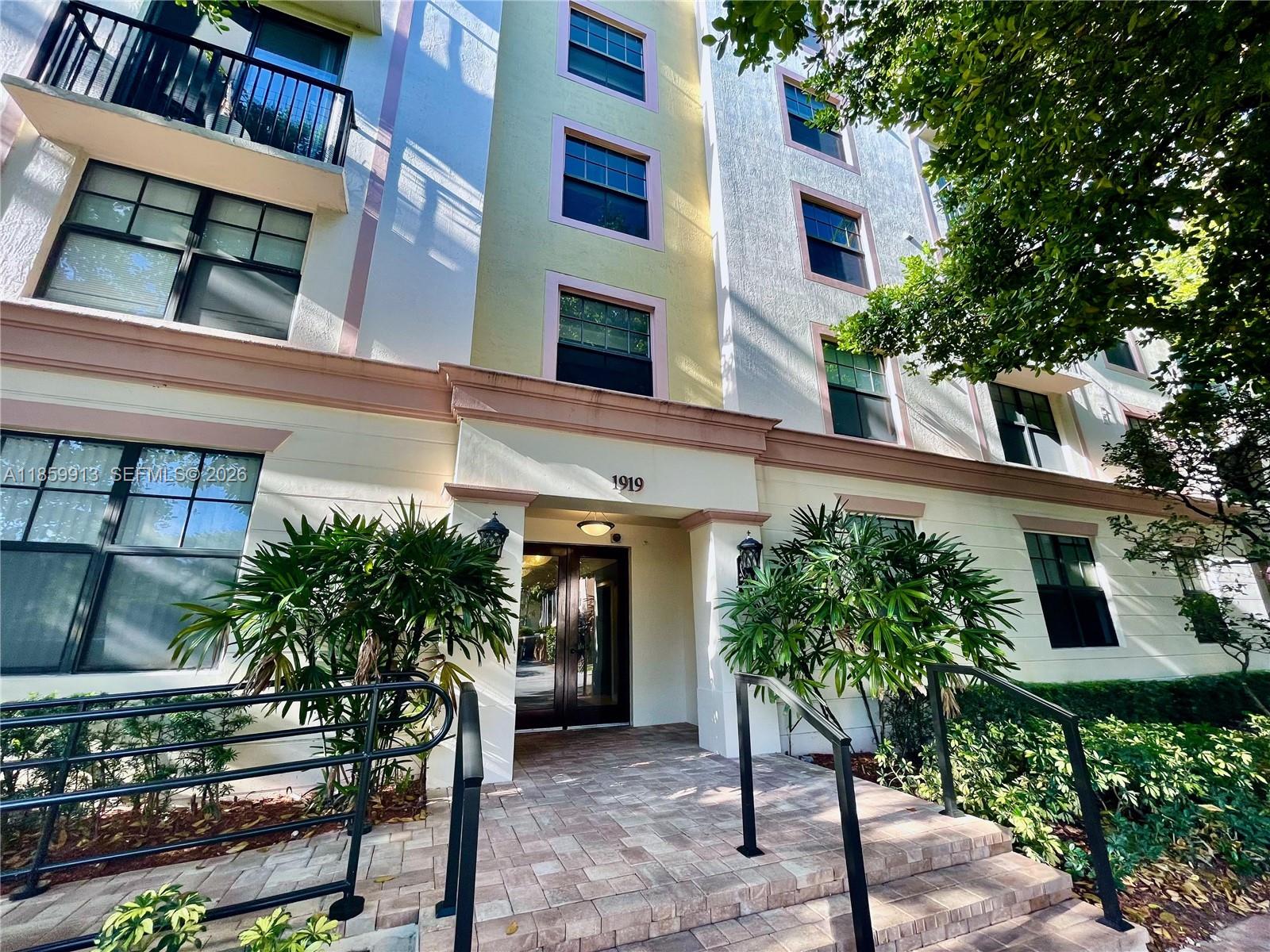1919 Van Buren St Unit 818 A, Hollywood, Florida 33020