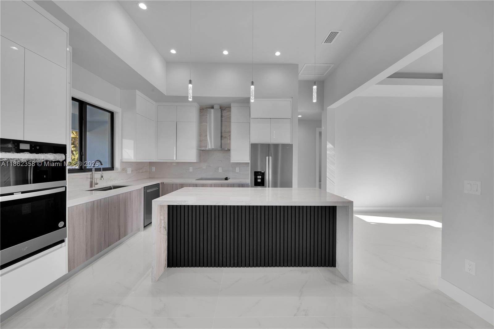Property photo # 9